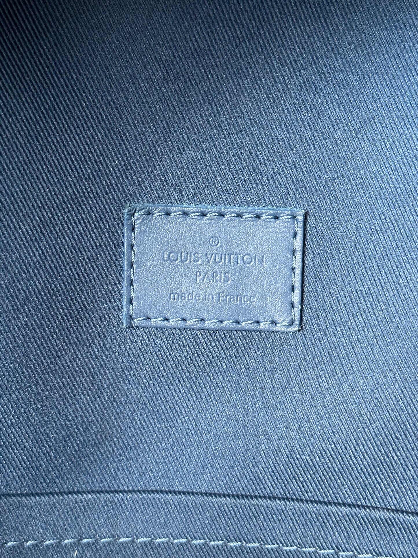 Louis Vuitton Black & Blue Gradient Monogram Discovery Backpack