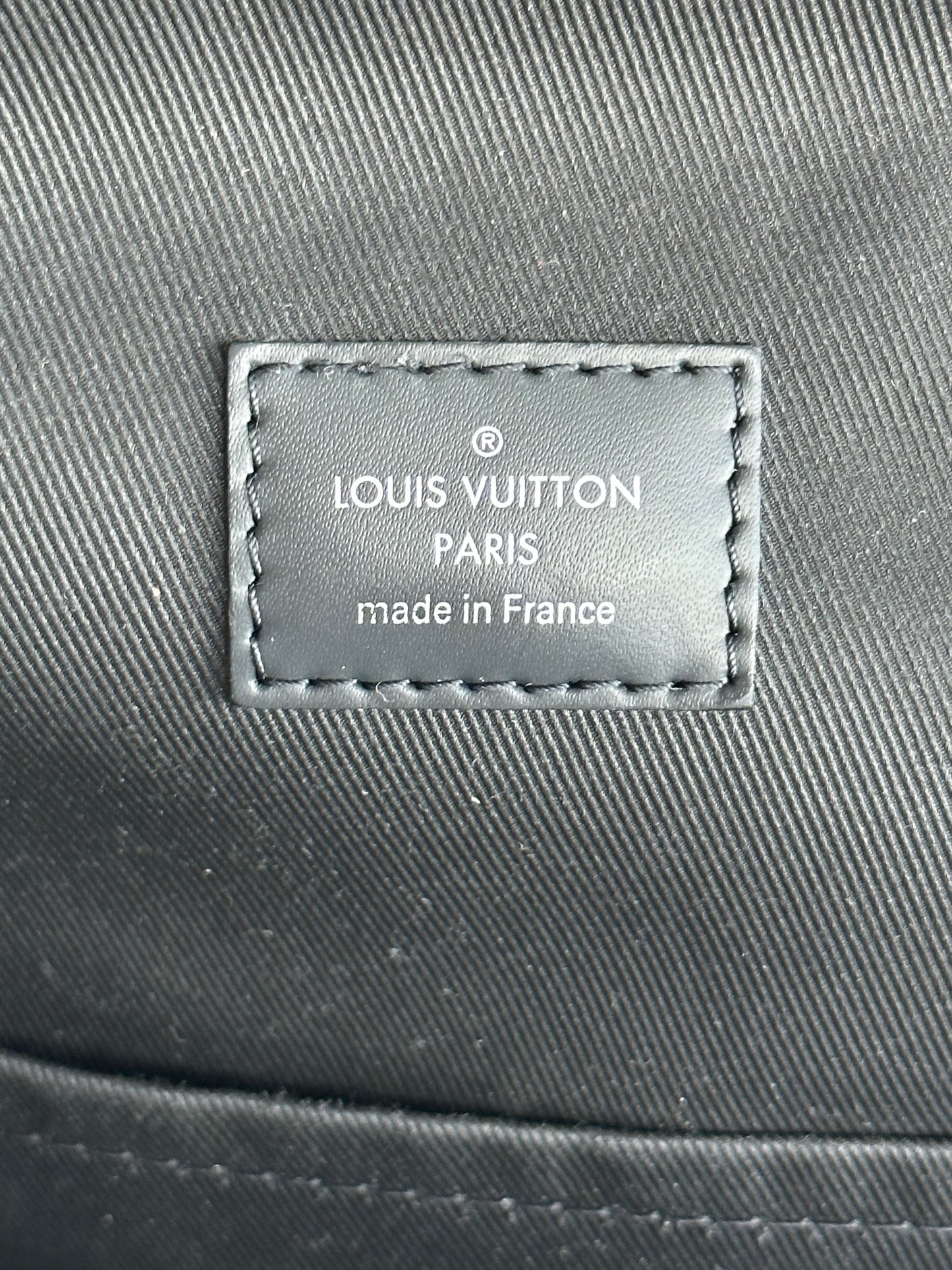 Louis Vuitton Damier Graphite Avenue Sling