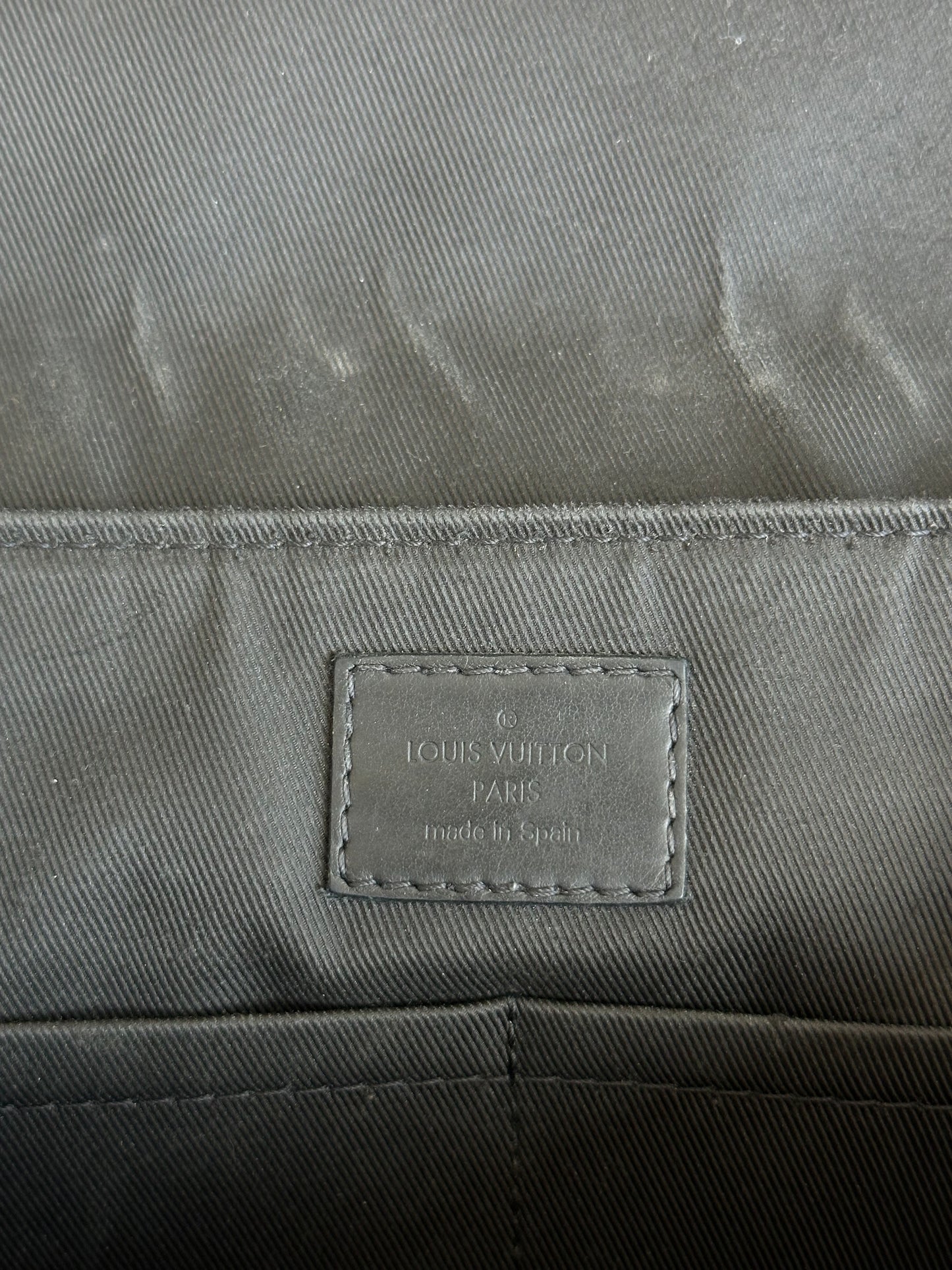 Louis Vuitton Black Aerogram Takeoff Messenger