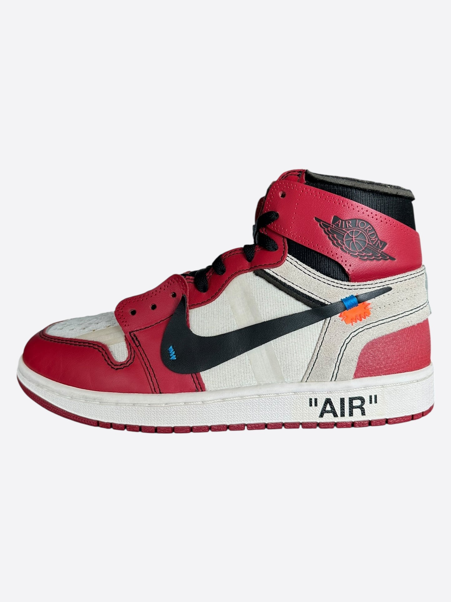 Nike Off-White Red Chicago Jordan 1 Hightop Sneakers