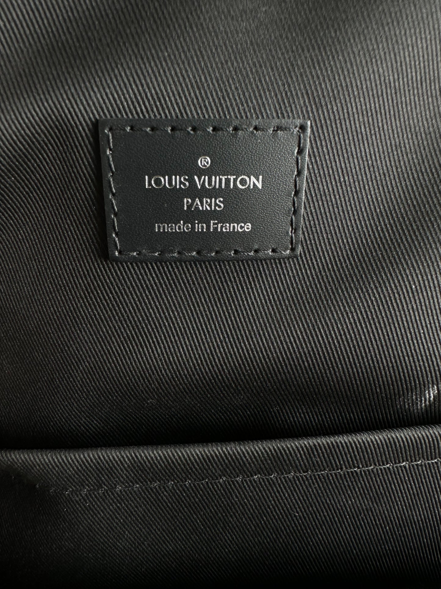 Louis Vuitton Damier Graphite Avenue Sling Bag