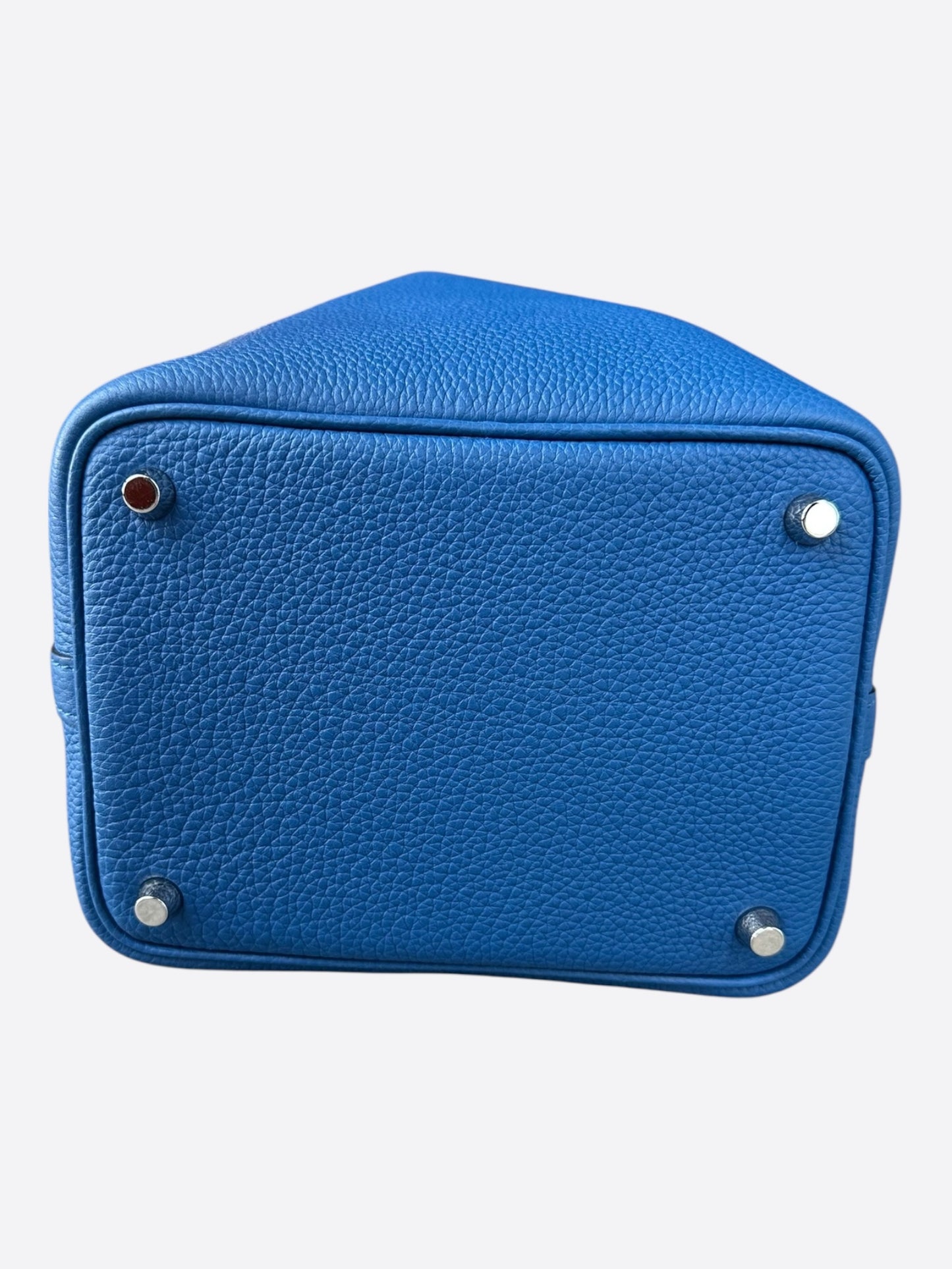 Hermes Bleu France Clemence Picotin 18