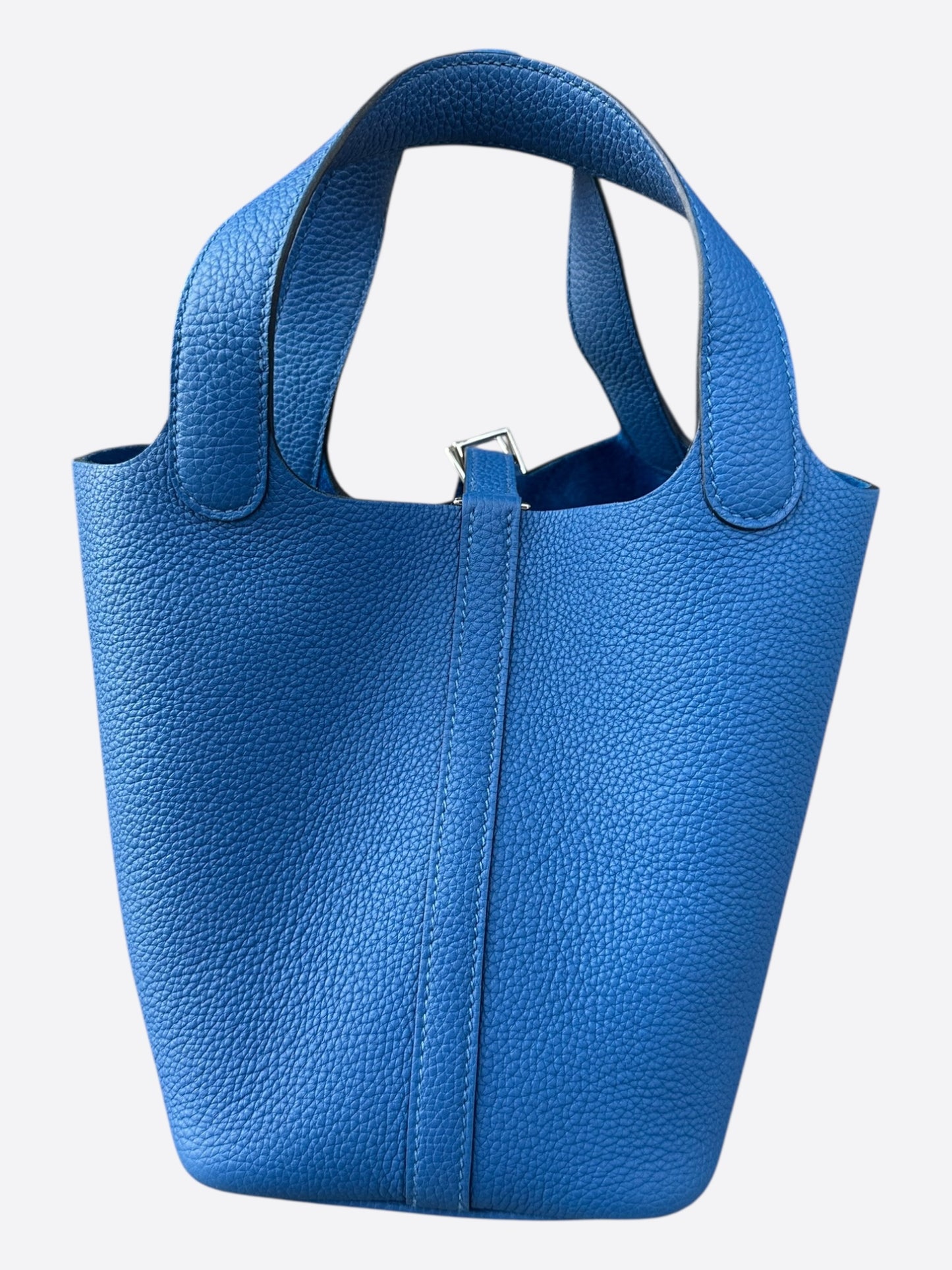 Hermes Bleu France Clemence Picotin 18