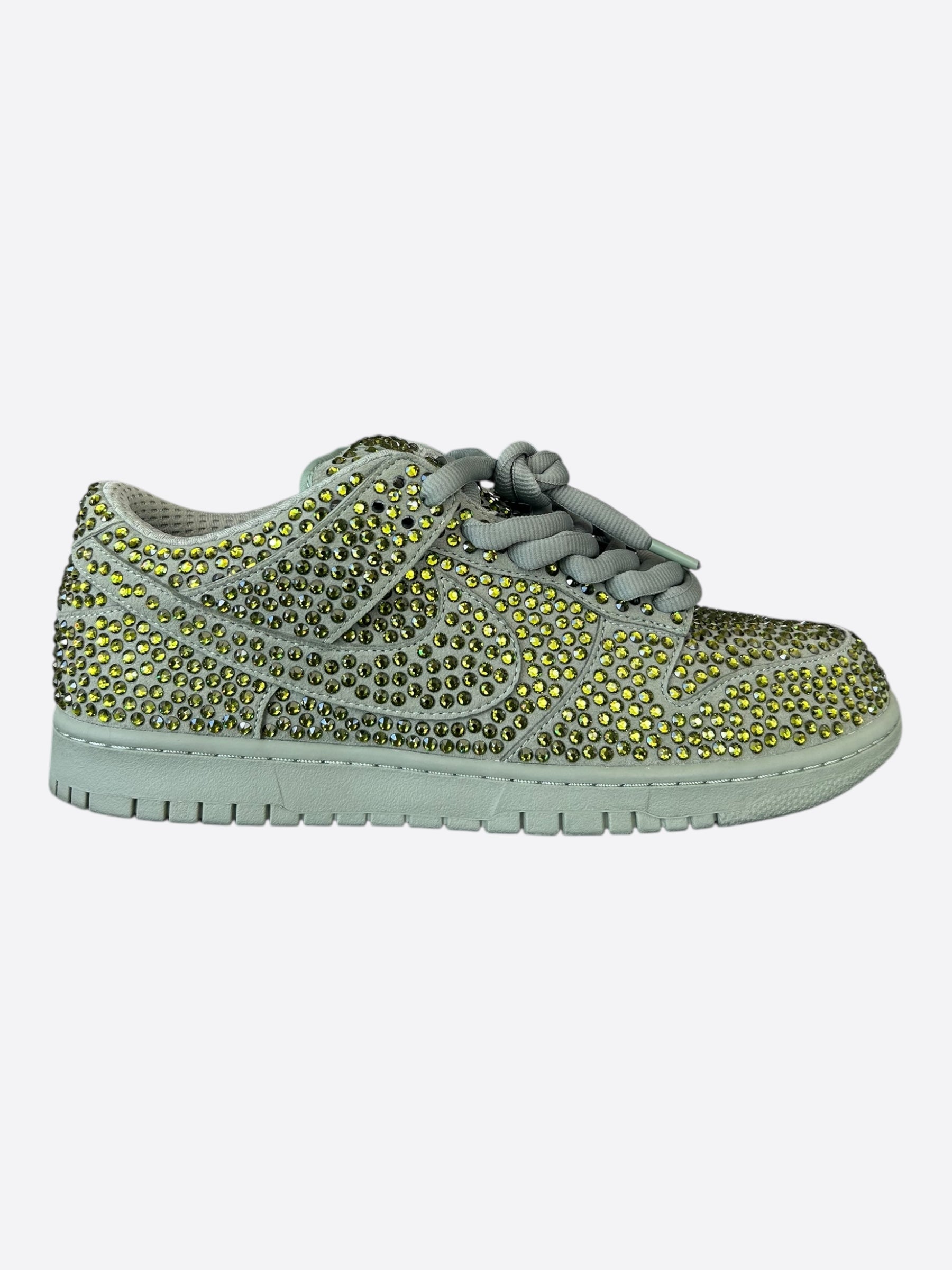 Nike Cactus Plant Flea Market Sage Swarovski Dunk Low – Savonches