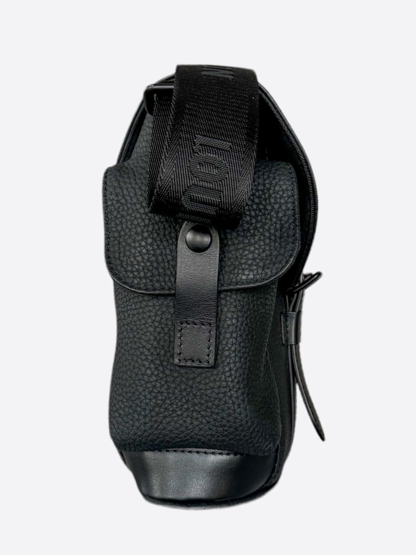 Louis Vuitton Black Taurillon Monogram Christopher Messenger Bag