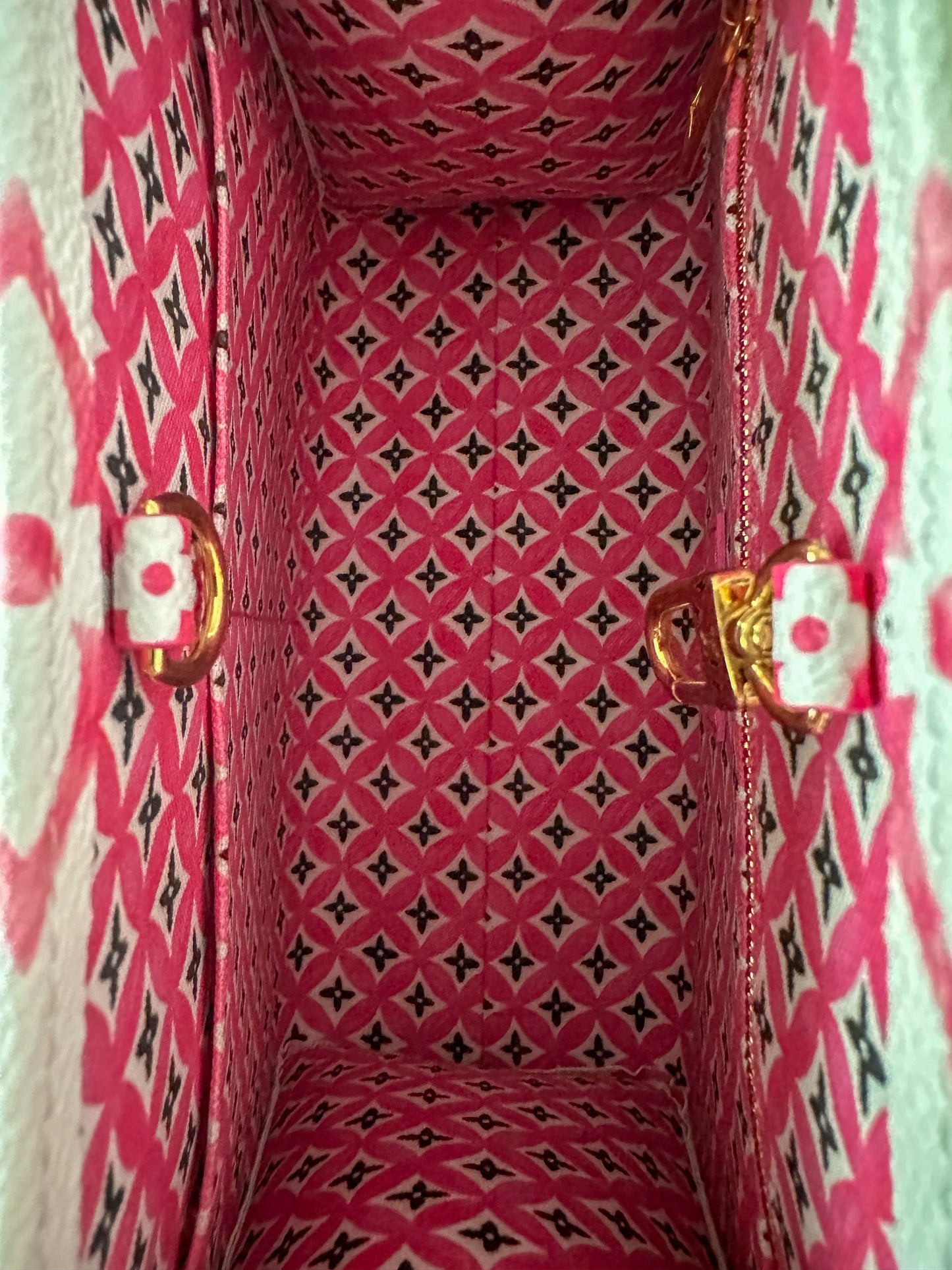 Louis Vuitton Pink By The Pool Monogram OnTheGo MM