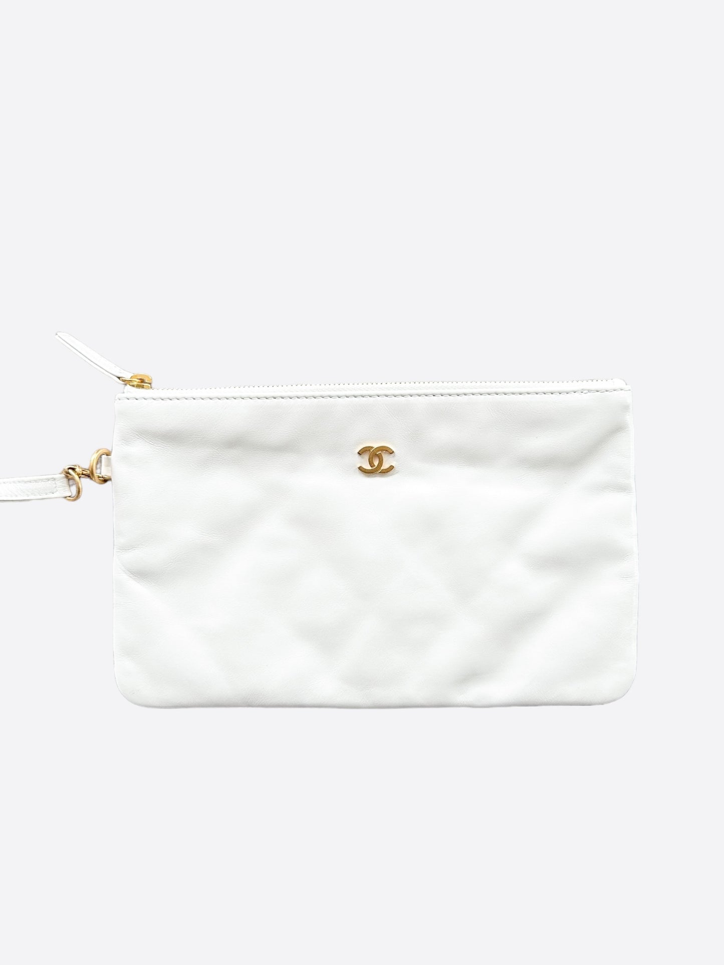 Chanel White & Gold Quilted Calfskin 22 Bag