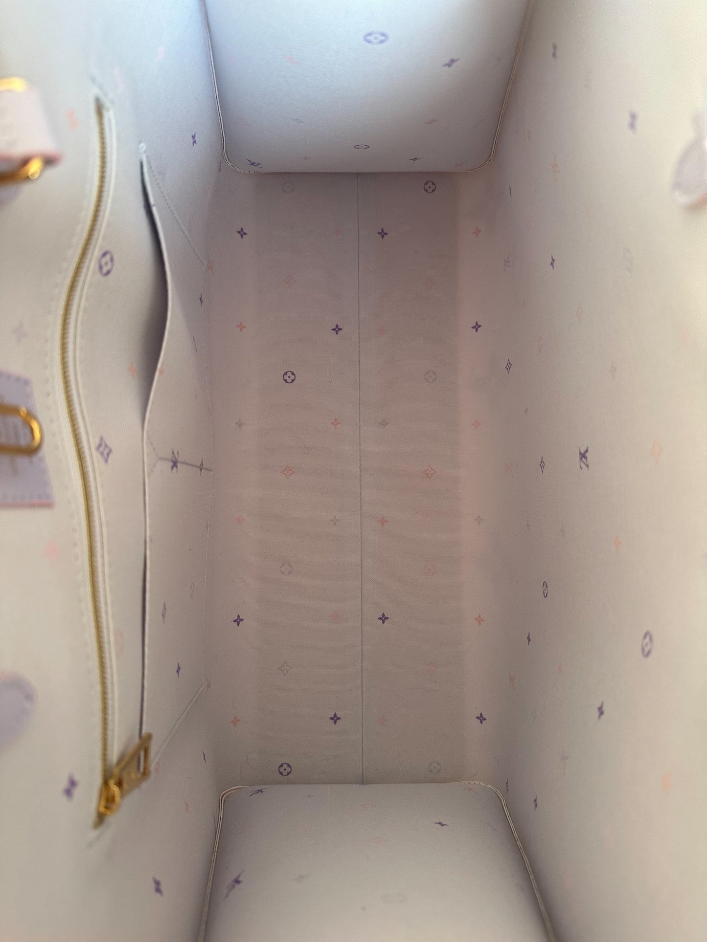 Louis Vuitton Sunrise Pastel Monogram OnTheGo GM