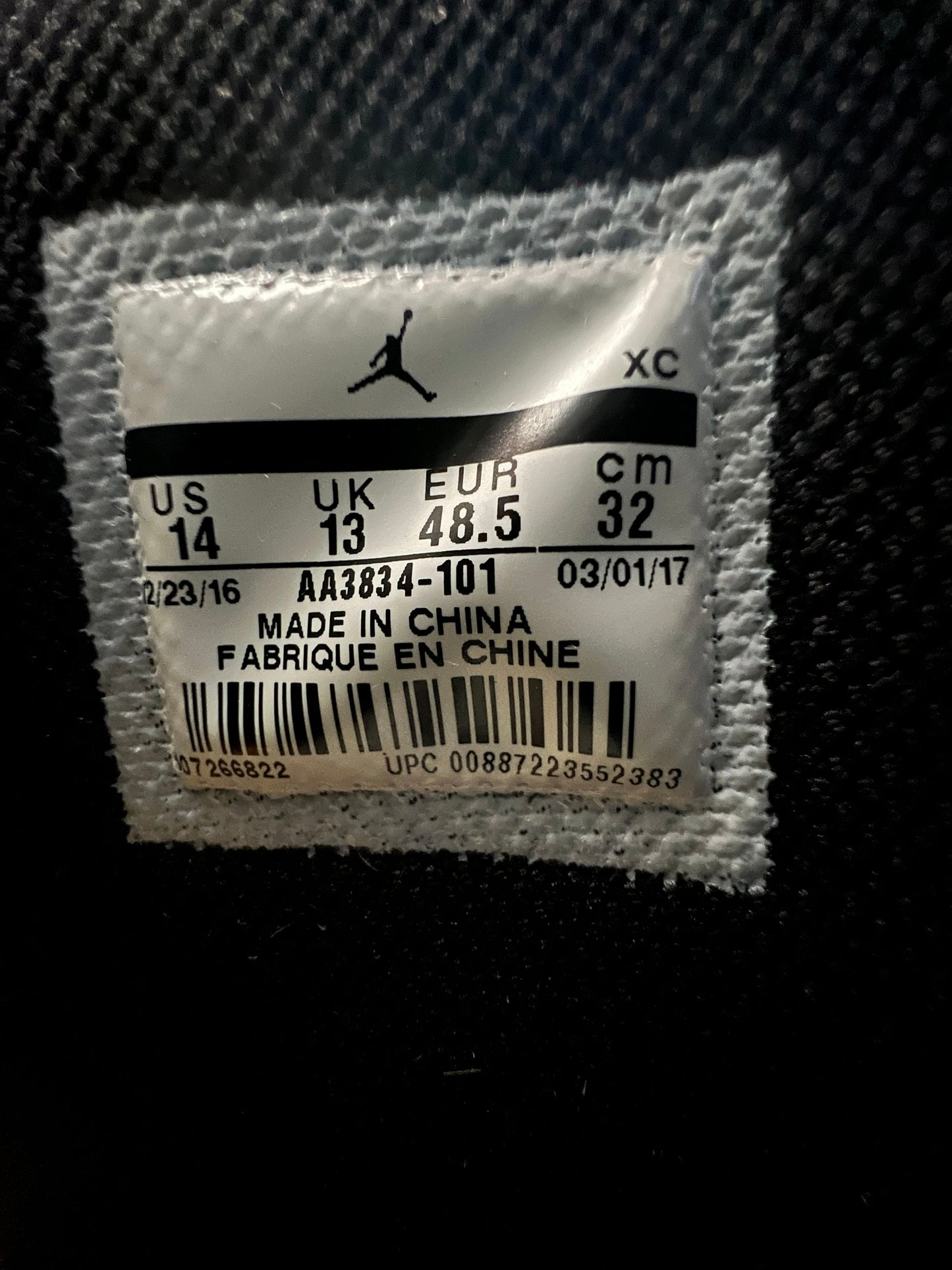 Nike Off-White Red Chicago Jordan 1 Hightop Sneakers