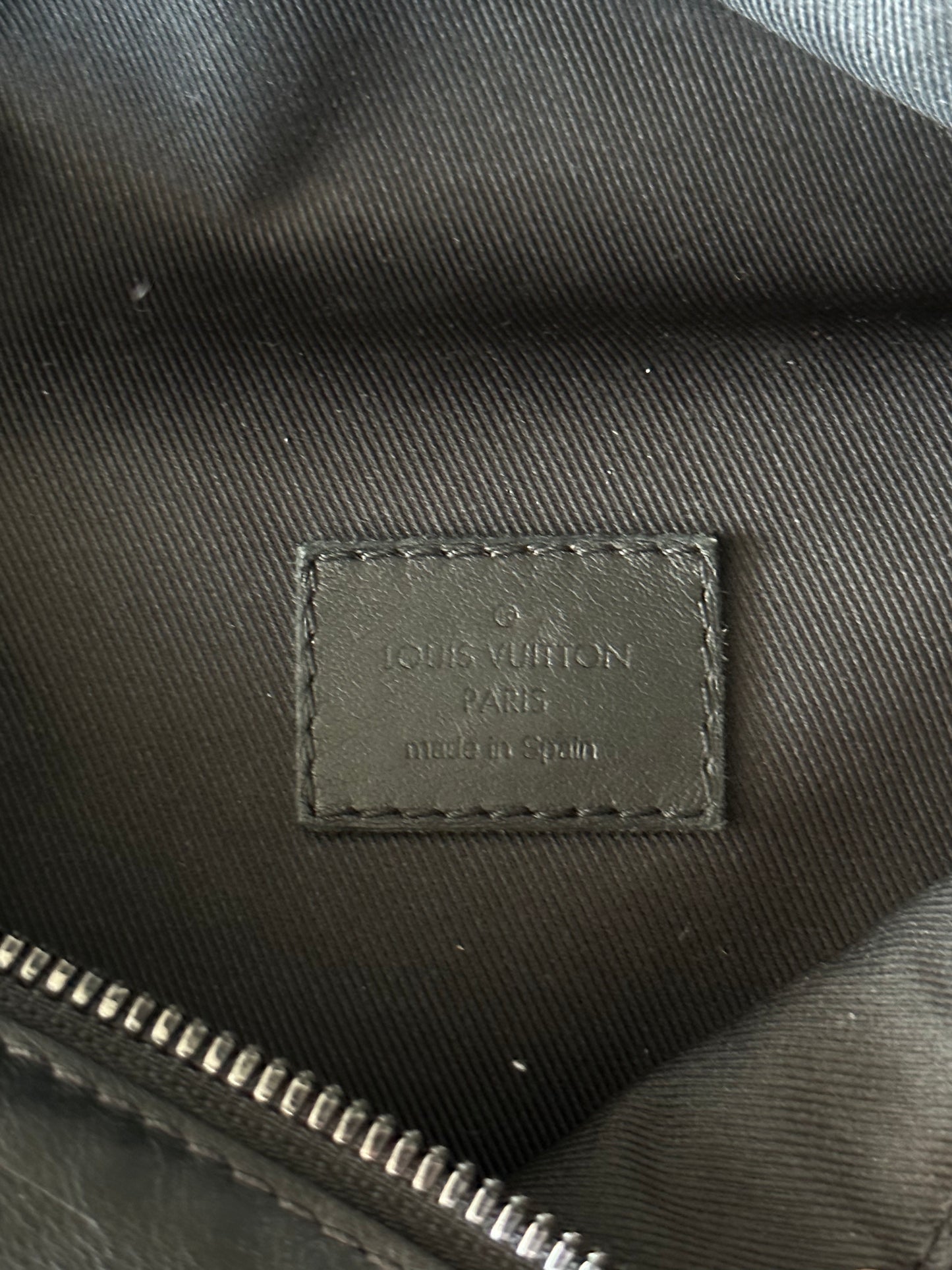 Louis Vuitton Black Monogram Shadow Discovery Bumbag