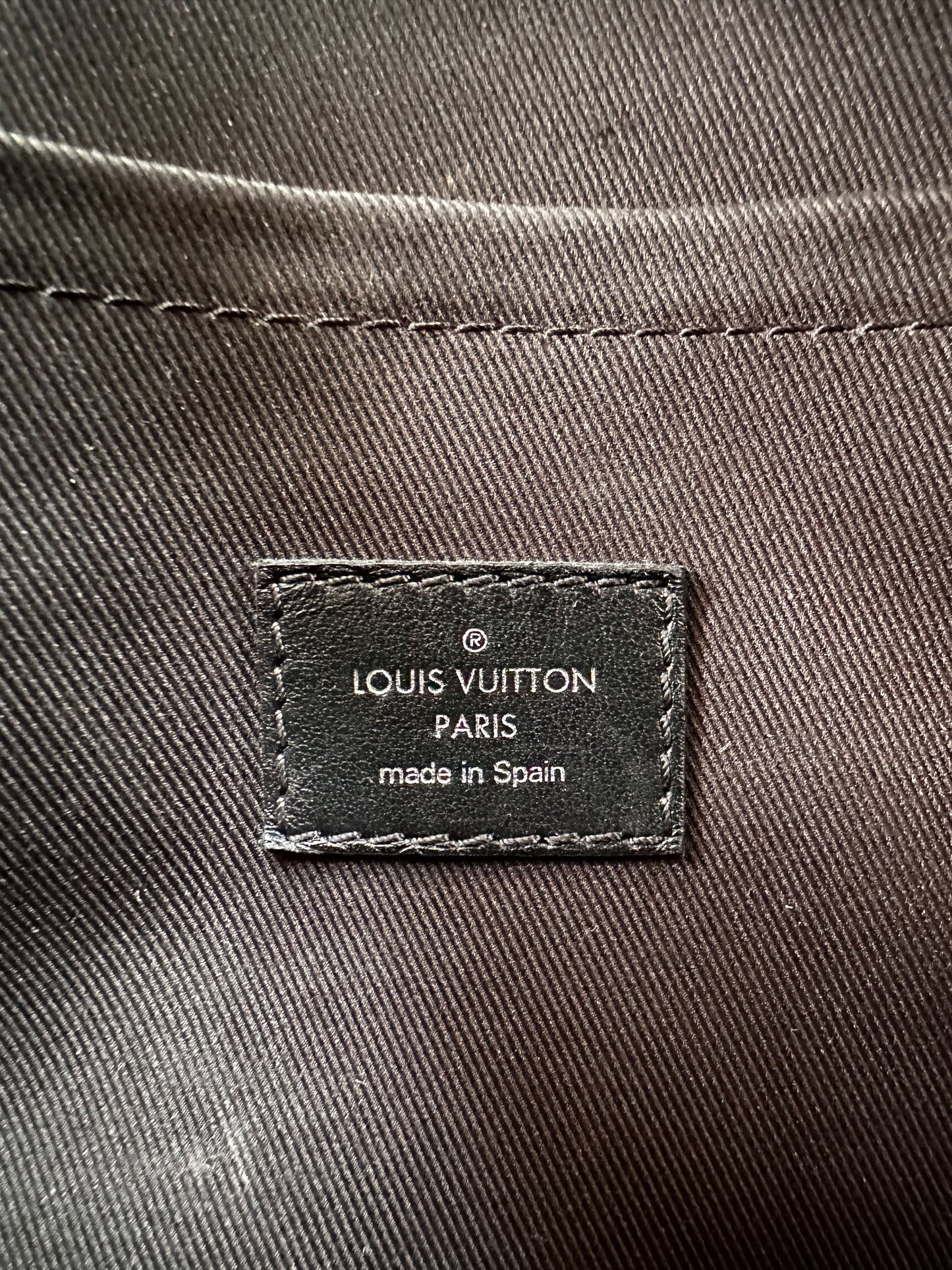 Louis Vuitton Damier Graphite 3D Studio Messenger Bag