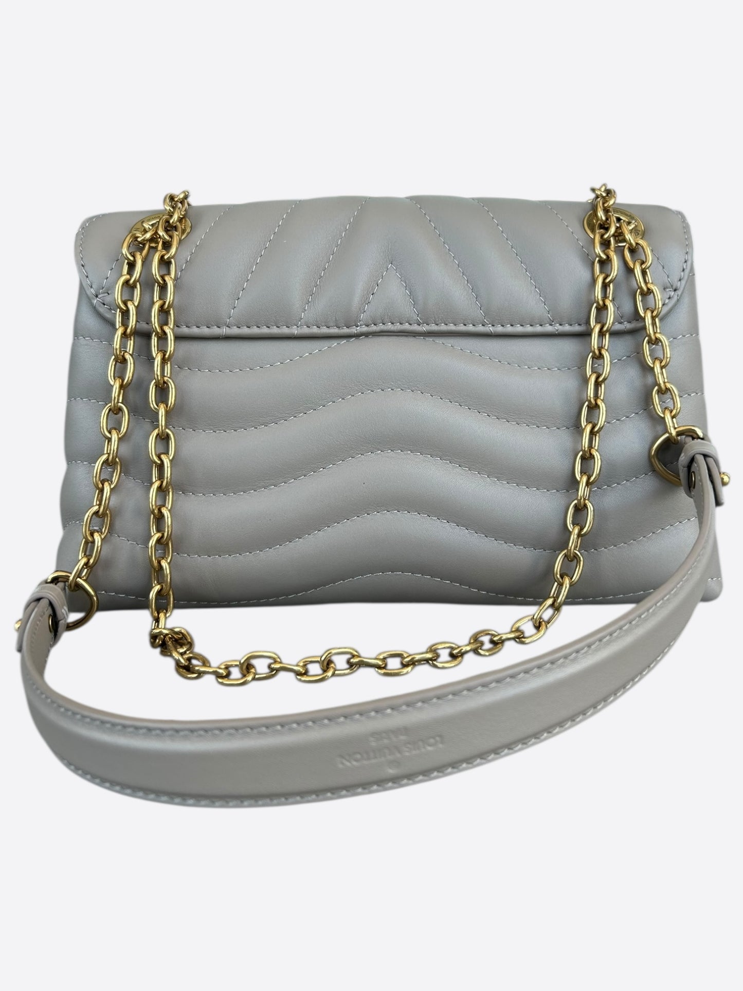 Louis Vuitton Beige New Wave Chain Bag