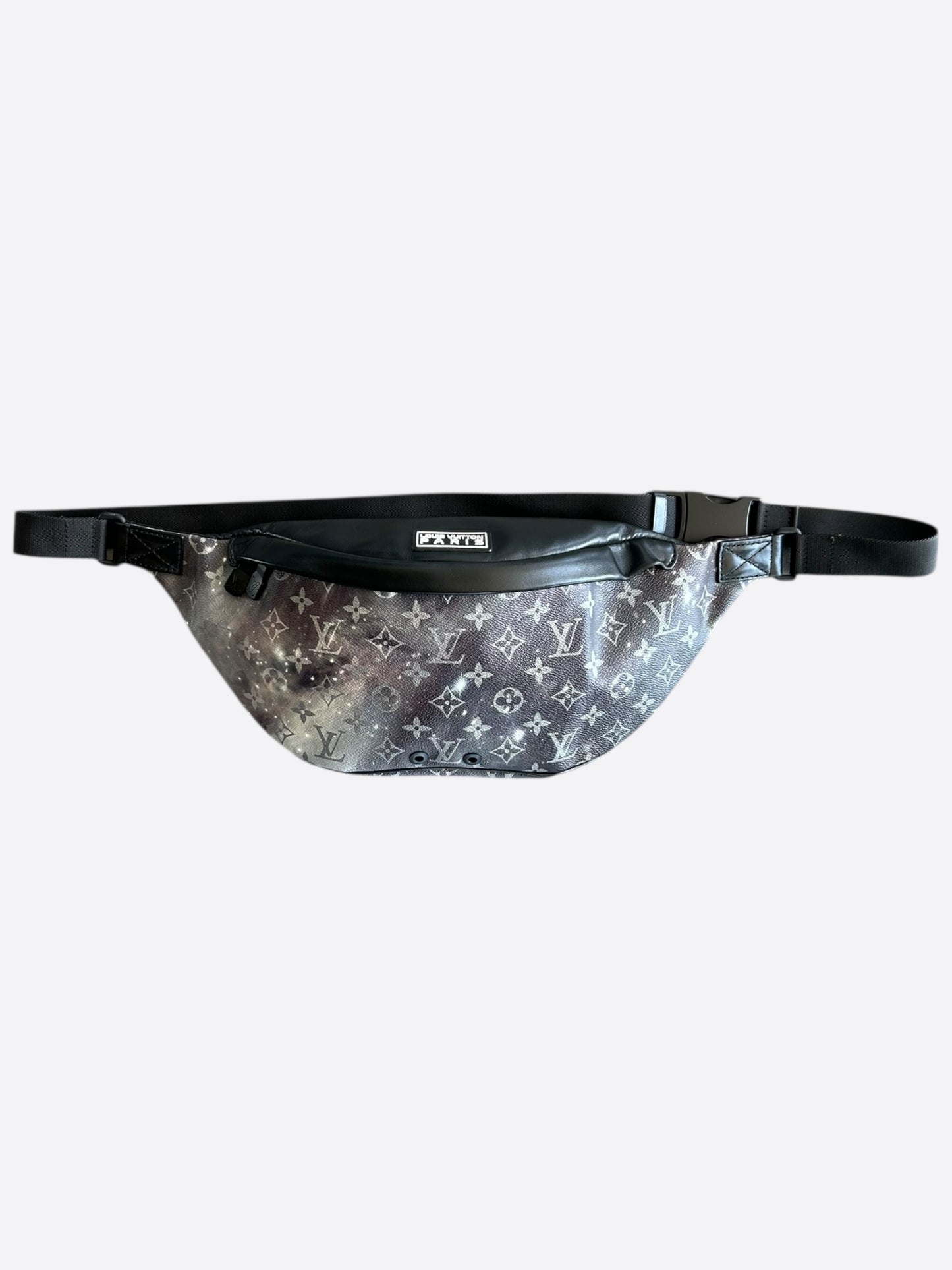 Louis Vuitton Galaxy Monogram Discovery Bumbag