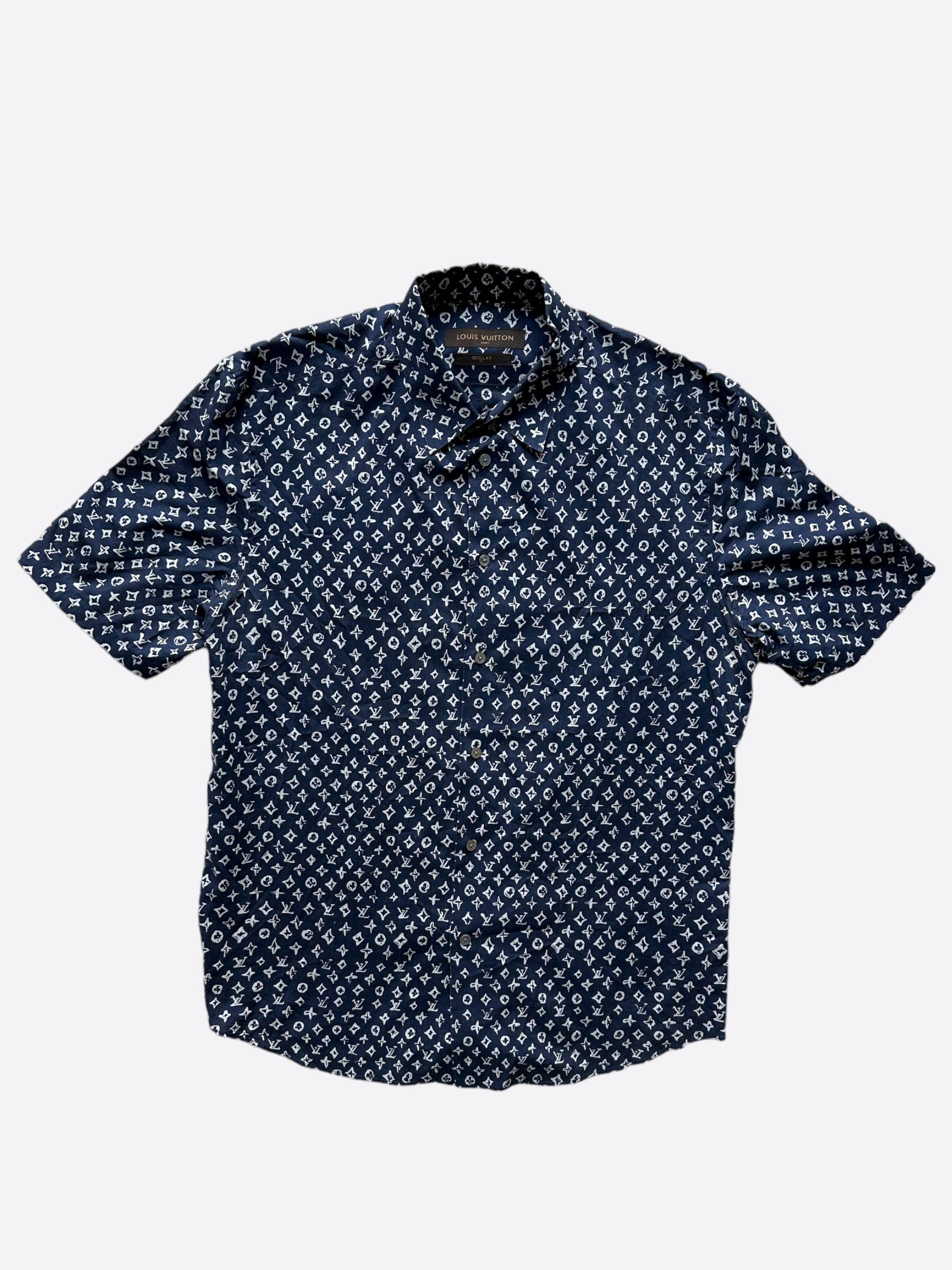 Louis Vuitton Navy & White Monogram Button Up Shirt – Savonches Louis Vuitton Navy & White Monogram Button Up Shirt – Savonches