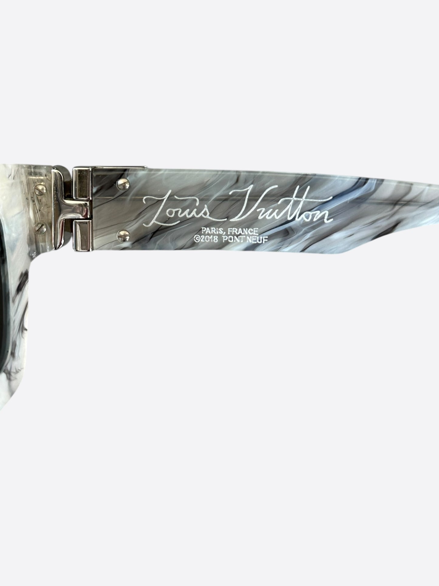 Louis Vuitton Grey Marble Match Sunglasses