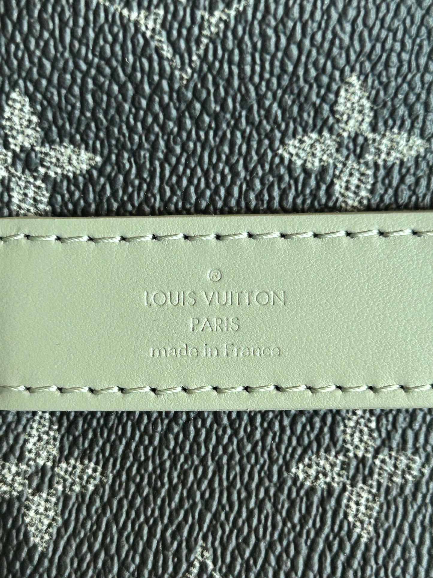 Louis Vuitton Khaki Gradient Monogram Keepall 25
