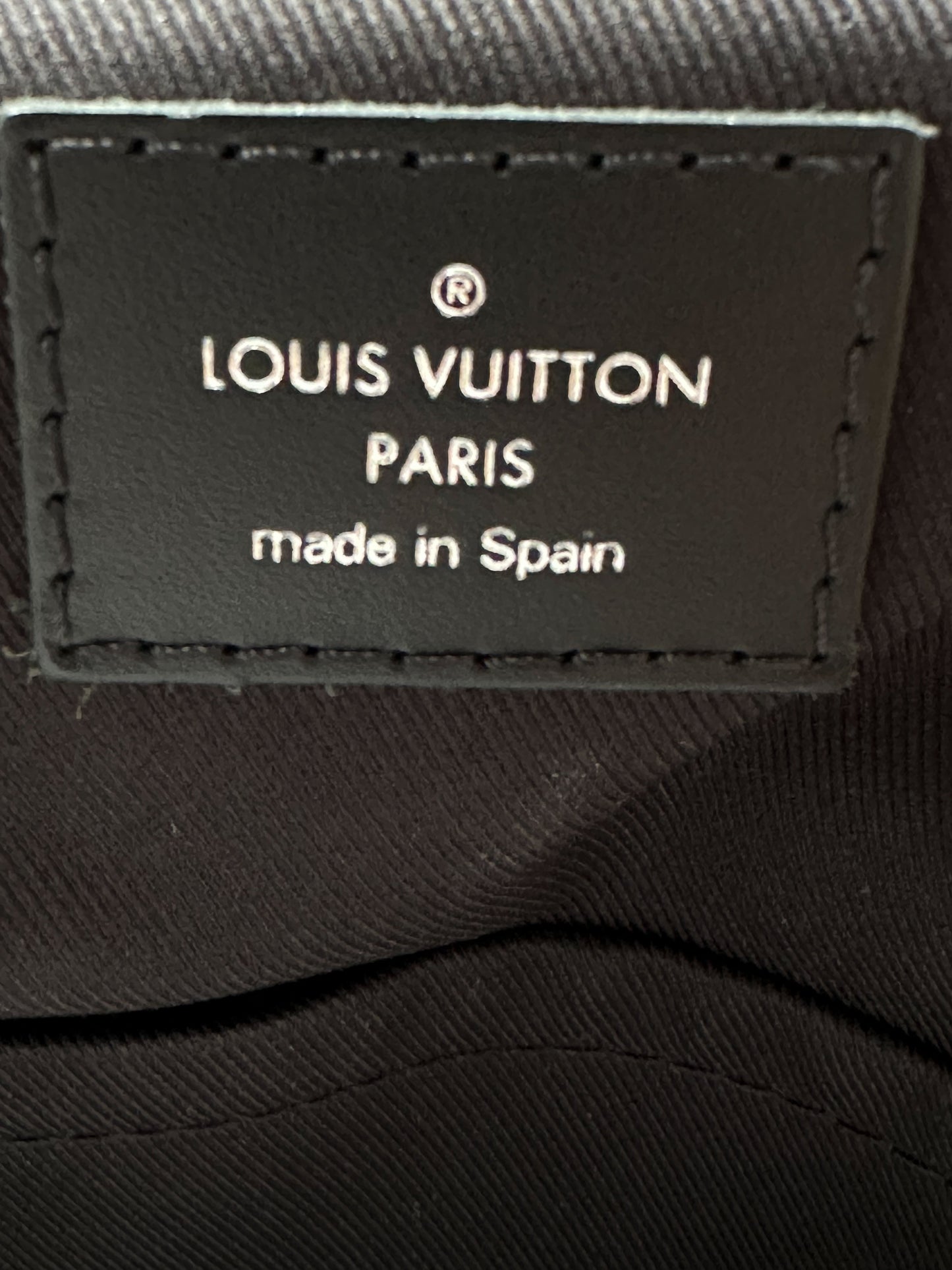 Louis Vuitton Damier Graphite Avenue Sling Bag