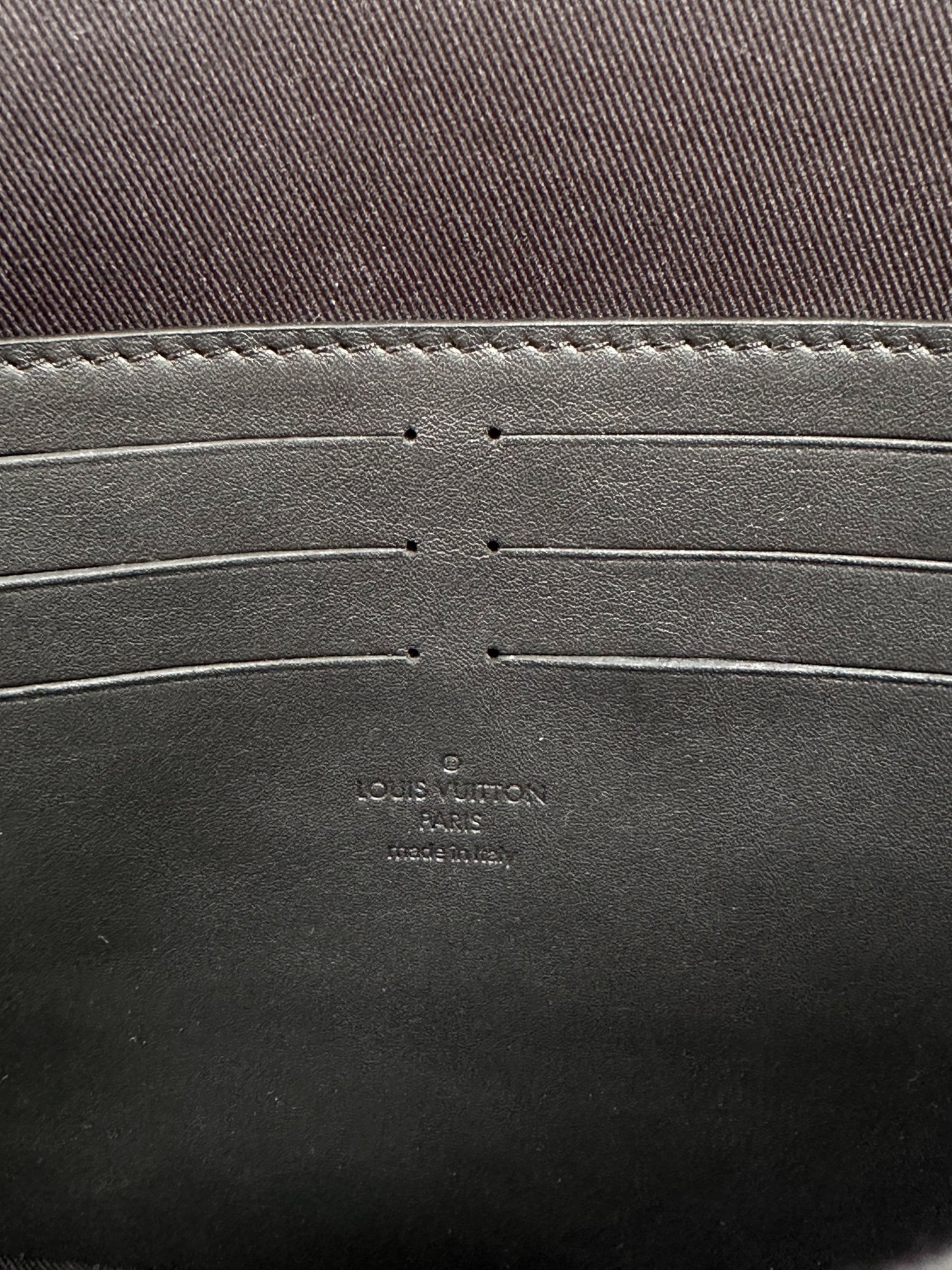 Louis Vuitton Black Taurillon Monogram Pochette Steamer