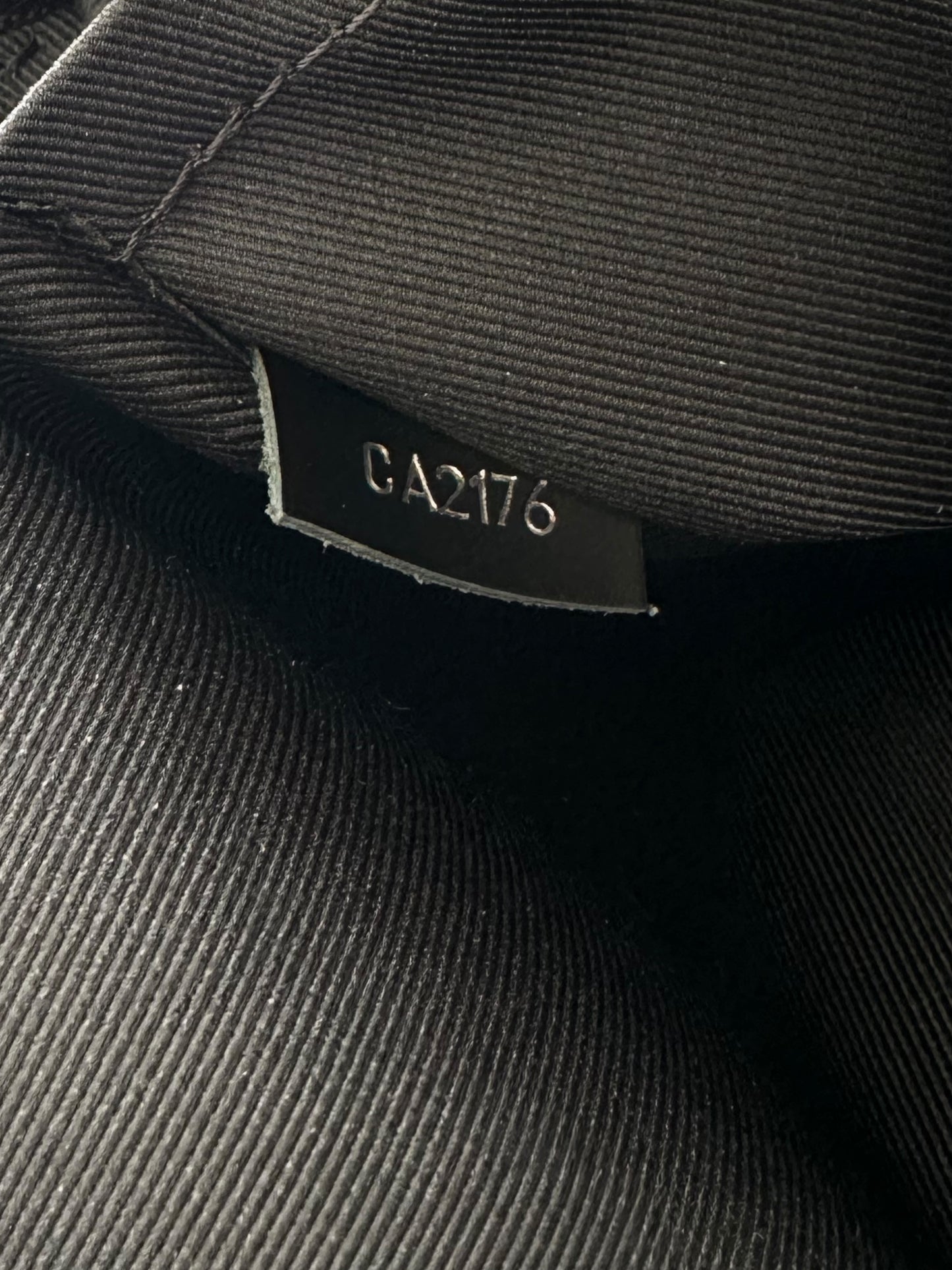 Louis Vuitton Damier Graphite Daytona Messenger Bag