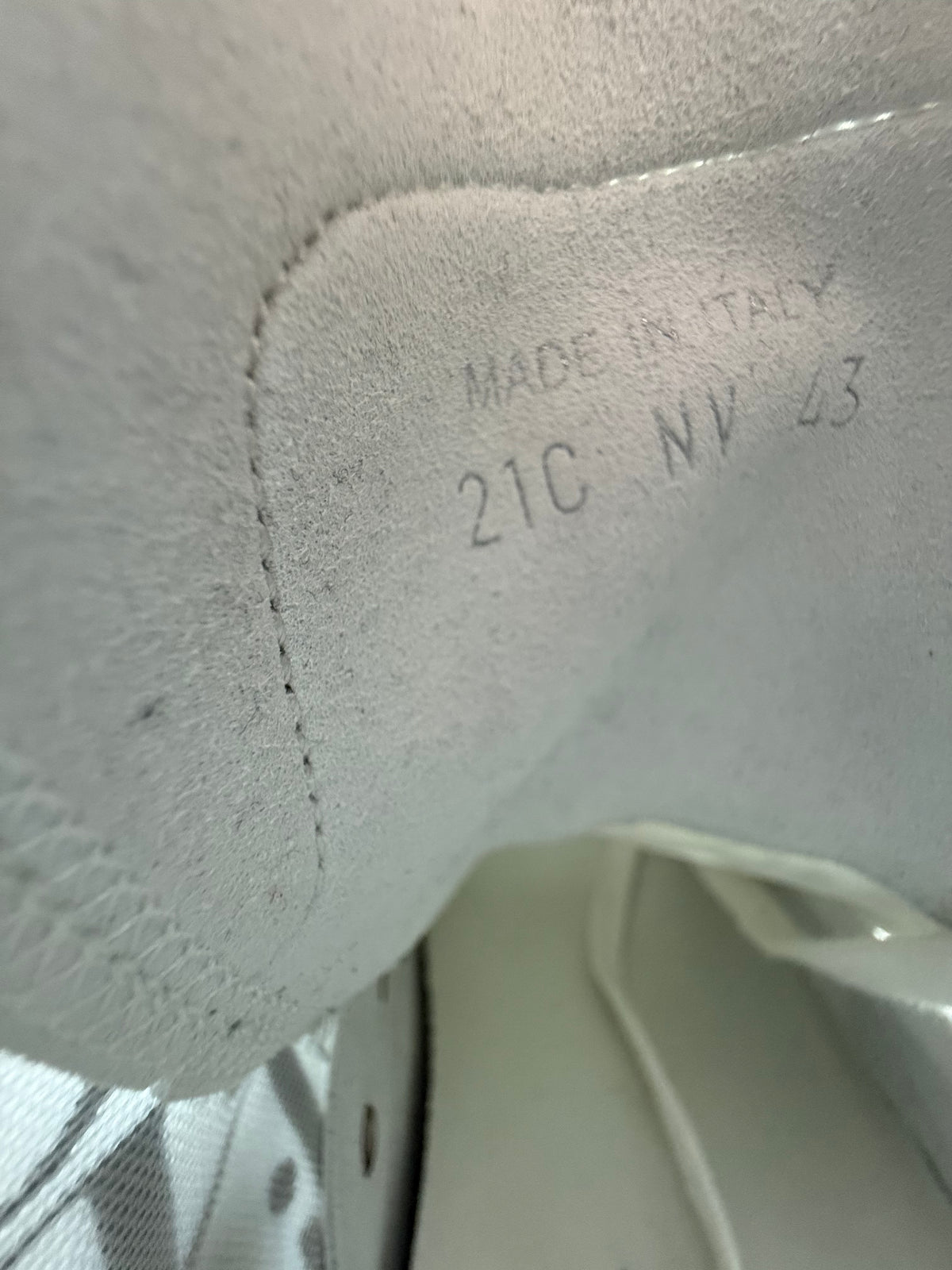Dior Grey & White Oblique High Top B23 Sneakers