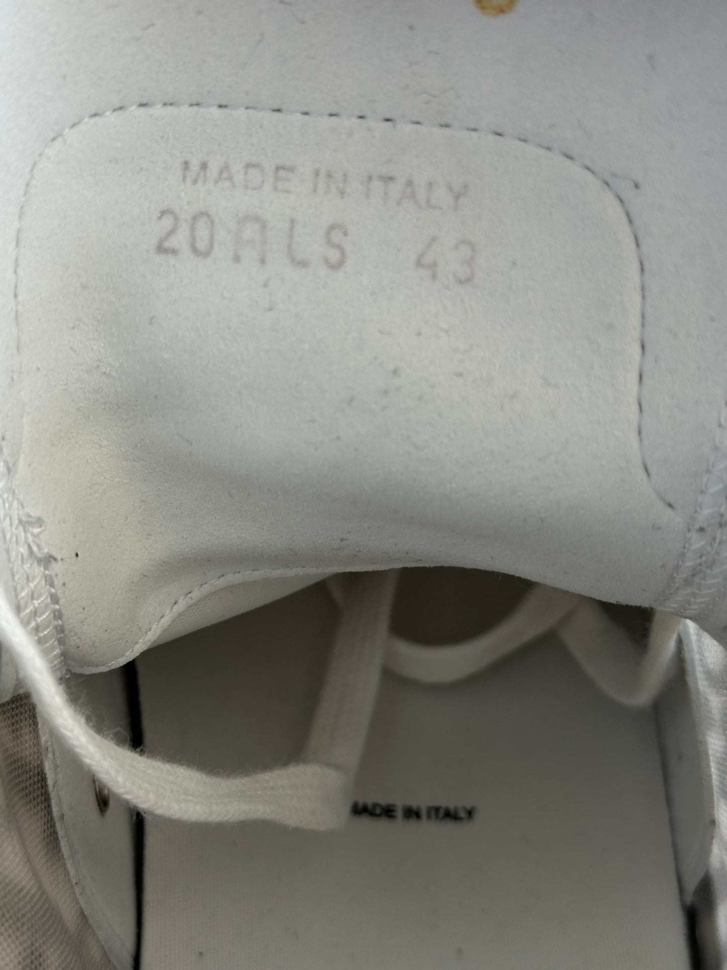 Dior Stussy White & Black Bee Oblique B23 Sneakers