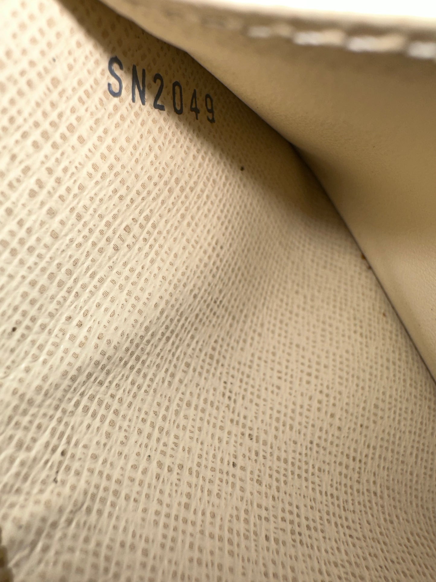 Louis Vuitton Damier Azur Zippy Coin Purse