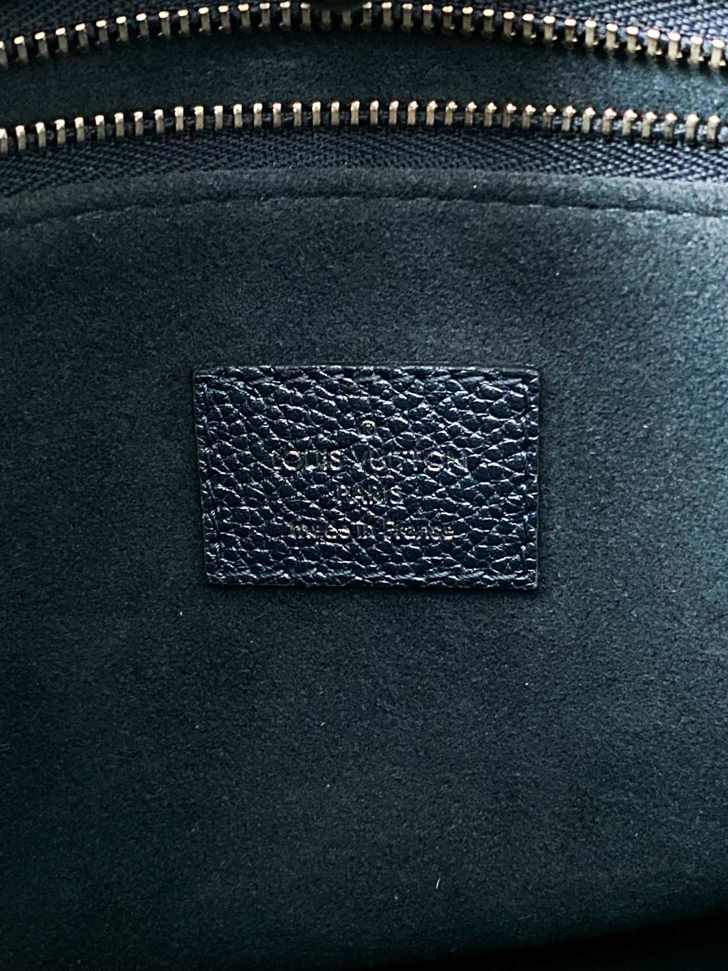 Louis Vuitton Navy Nacre OnTheGo Tote MM