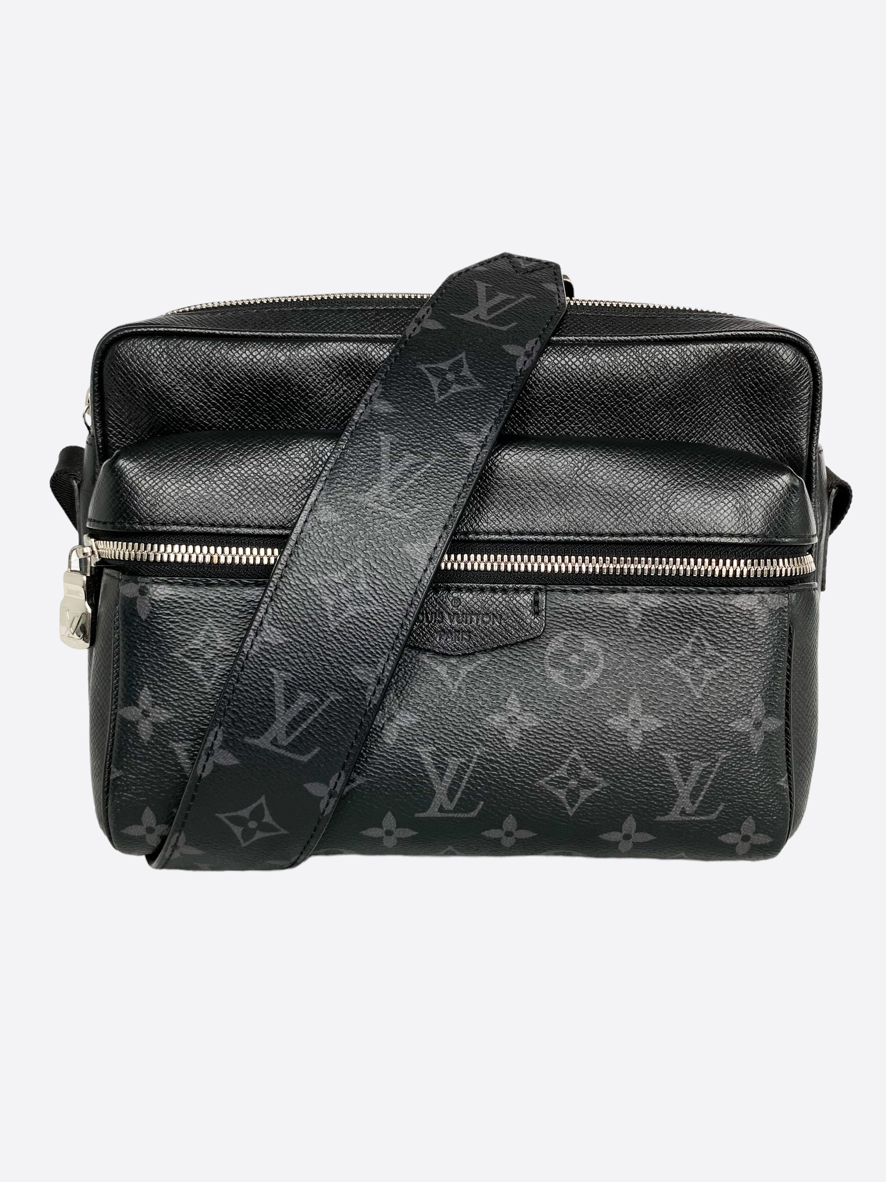 Louis Vuitton Eclipse Monogram Outdoor messenger Bag