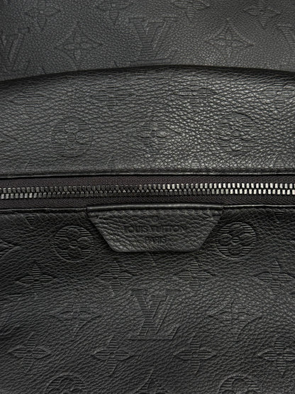 Louis Vuitton Black Shadow Monogram Discovery Backpack