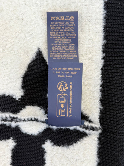 Louis Vuitton Black & White Monogram Blast Beanie