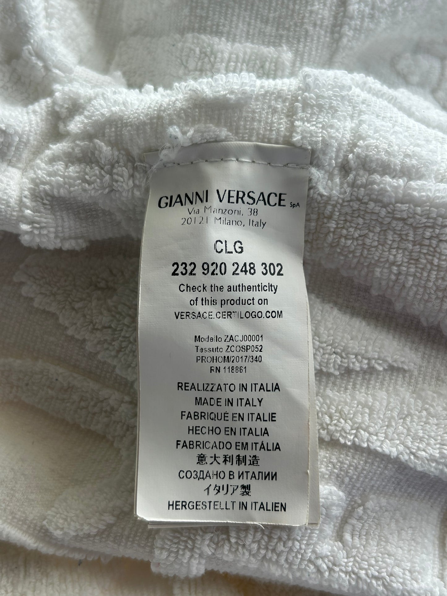 Versace White Baroque Men's Bathrobe