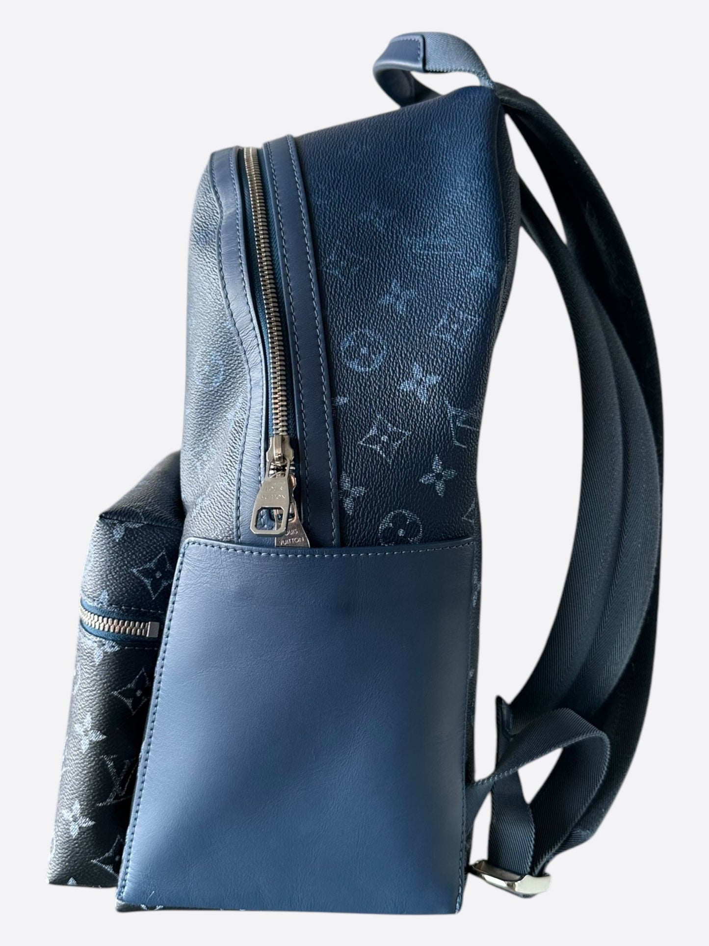 Louis Vuitton Black & Blue Gradient Monogram Discovery Backpack – Savonches
