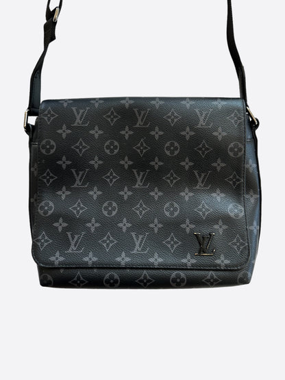 Louis Vuitton Monogram Eclipse District Messenger