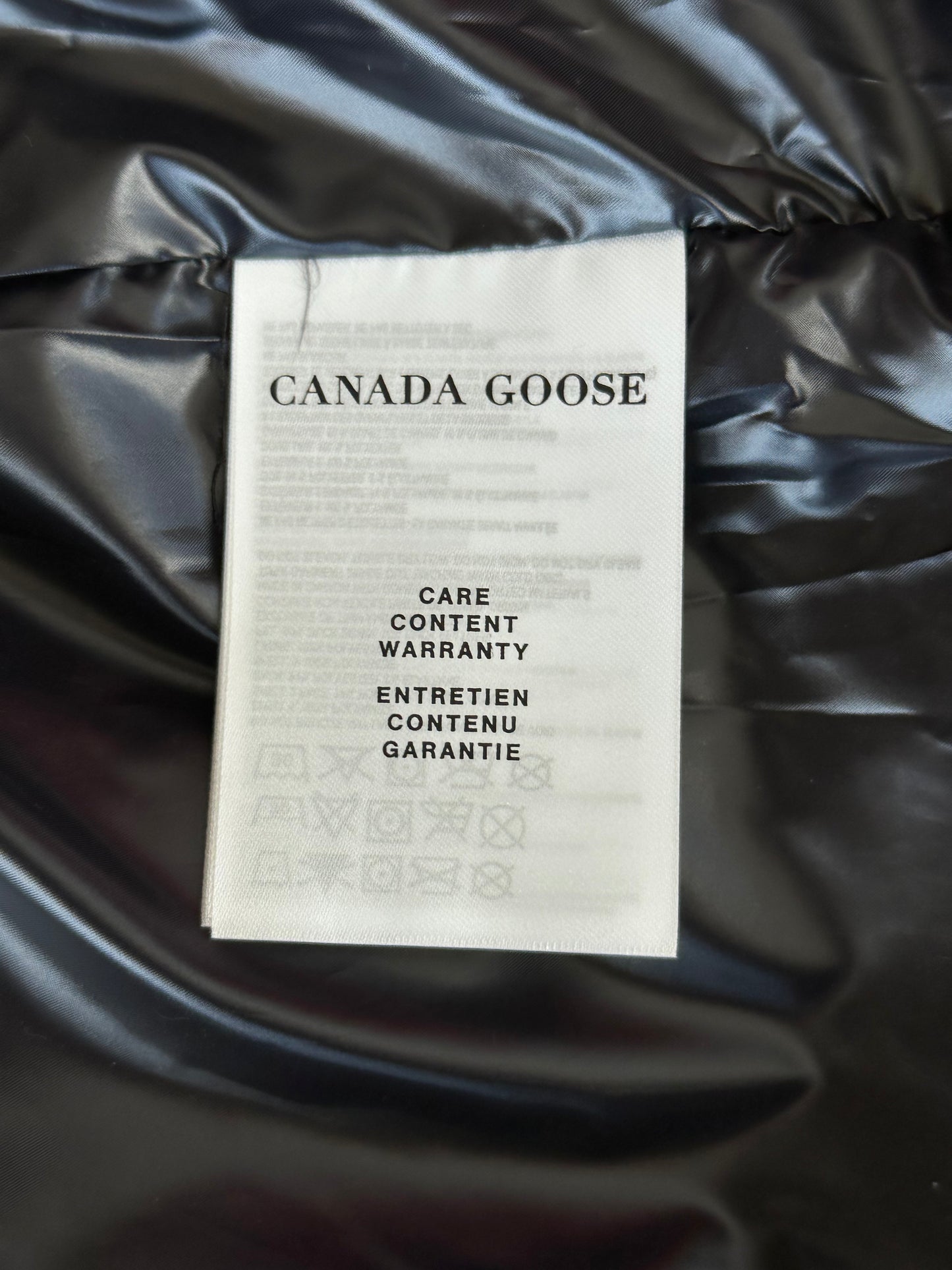Canada Goose Black Hybridge Base Jacket