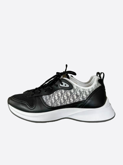 Dior Black & White Oblique Mesh B25 Sneakers