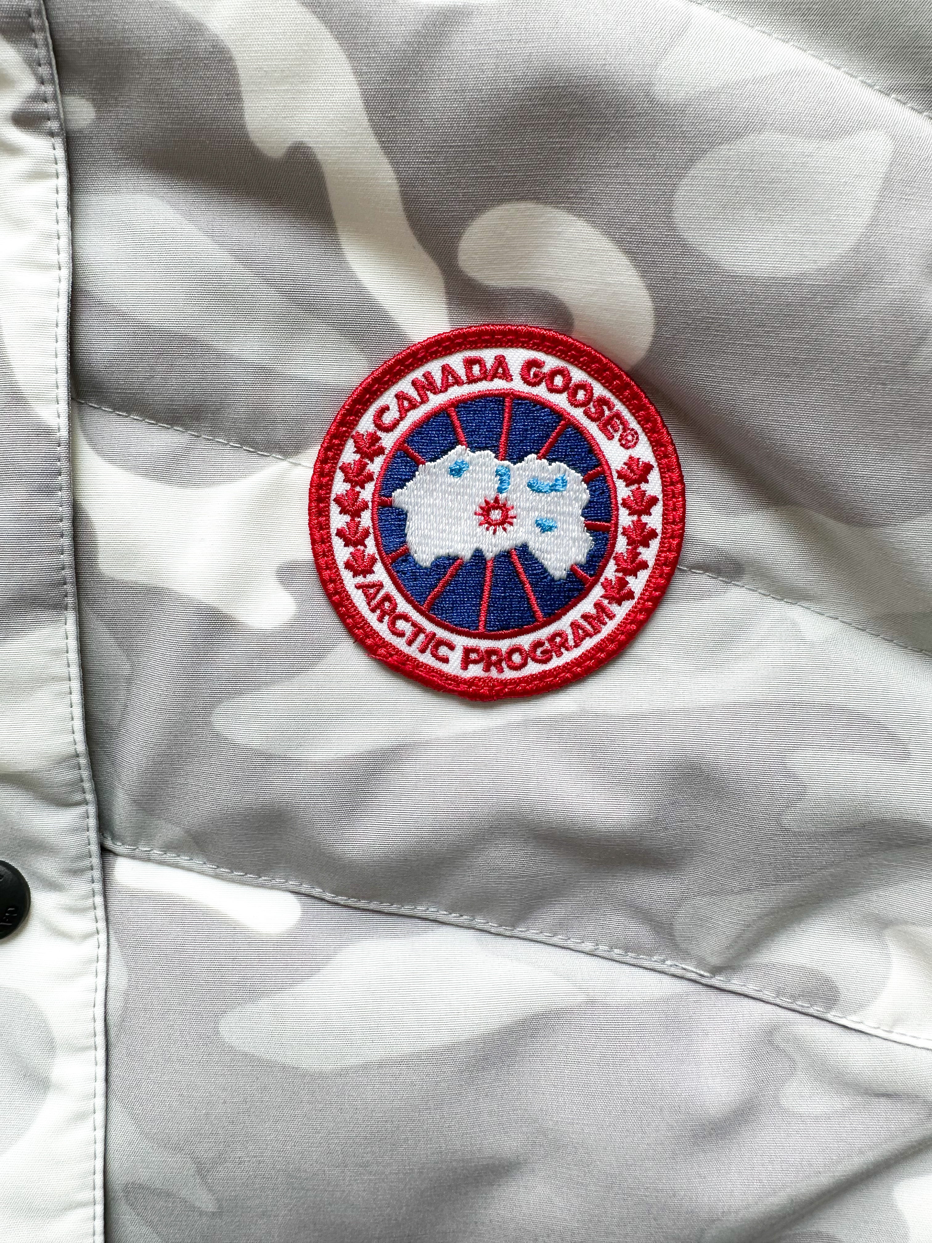 Canada goose best sale grey camo gilet