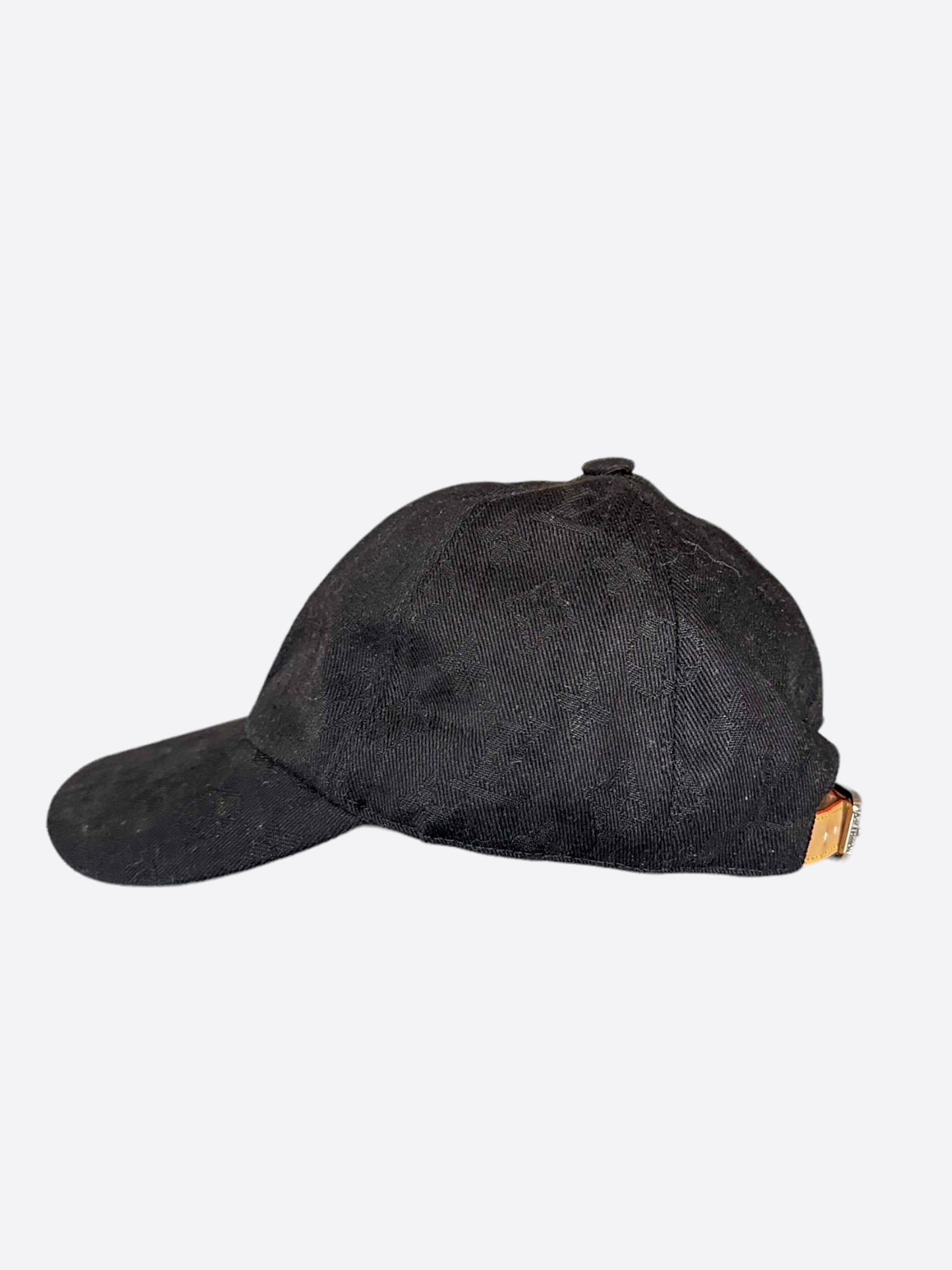 Louis Vuitton Black Monogram Essential Cap