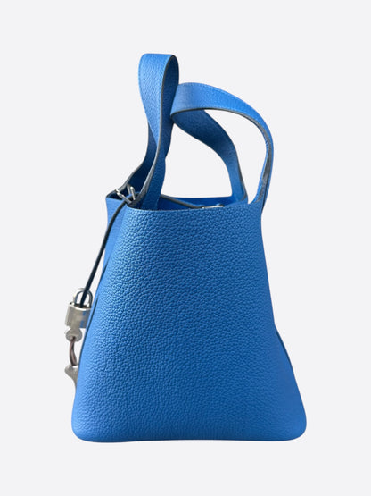 Hermes Bleu France Clemence Picotin 18
