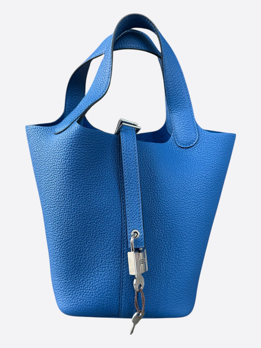 Hermes Bleu France Clemence Picotin 18