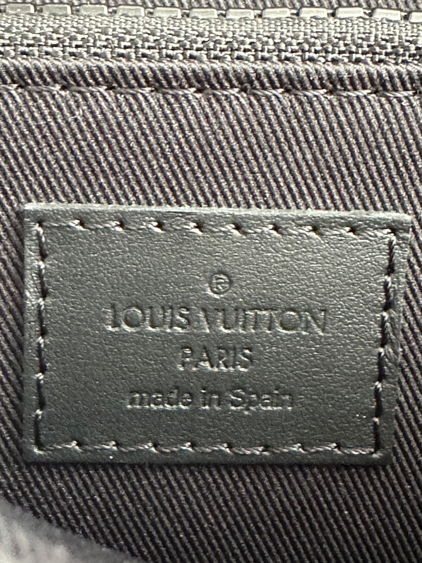 Louis Vuitton Black Taurillon Monogram S-Lock Sling Bag