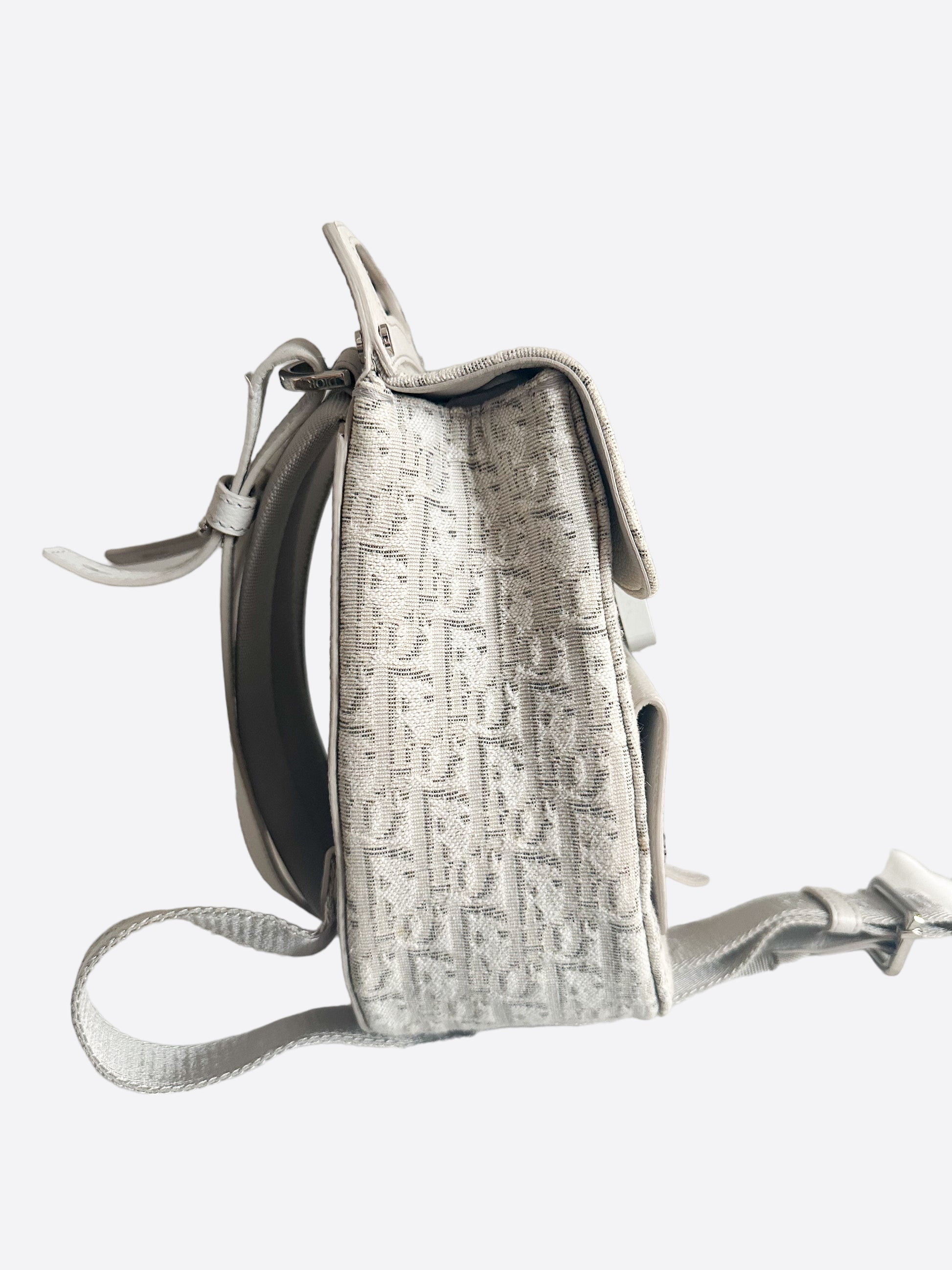 dior mini backpack price Dior White Oblique Mini Saddle Backpack – Savonches
