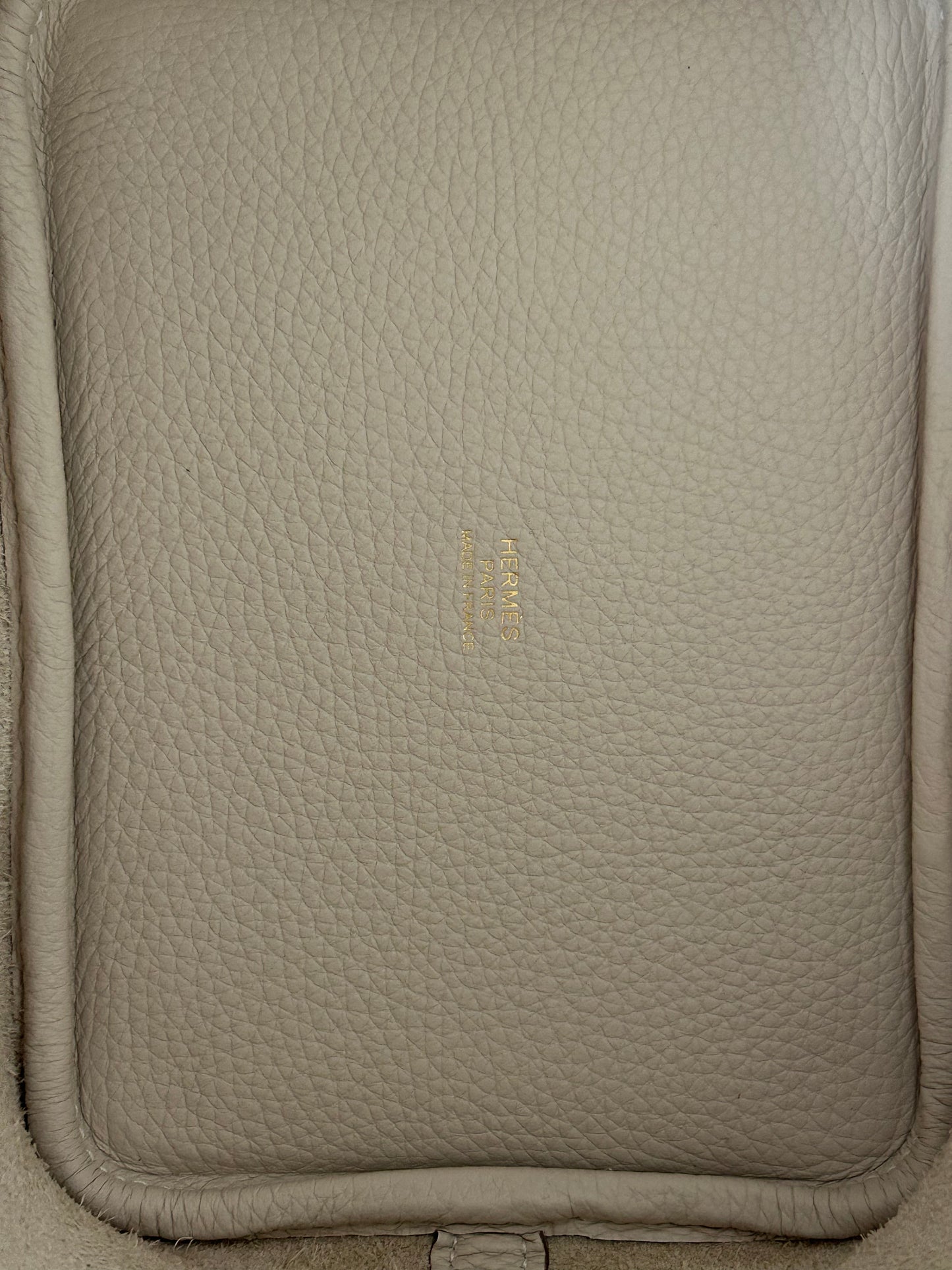 Hermes White Clemence Picotin 18