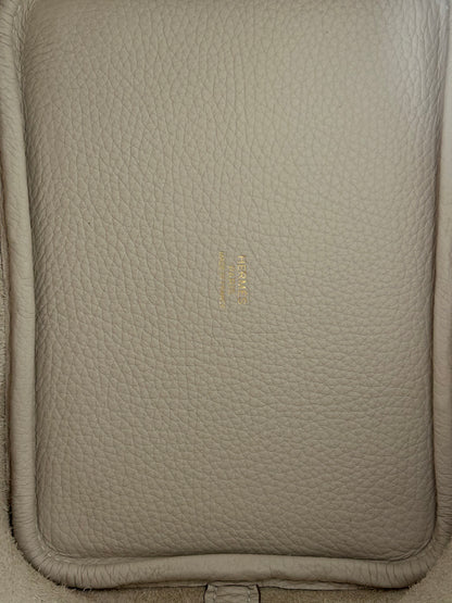 Hermes White Clemence Picotin 18