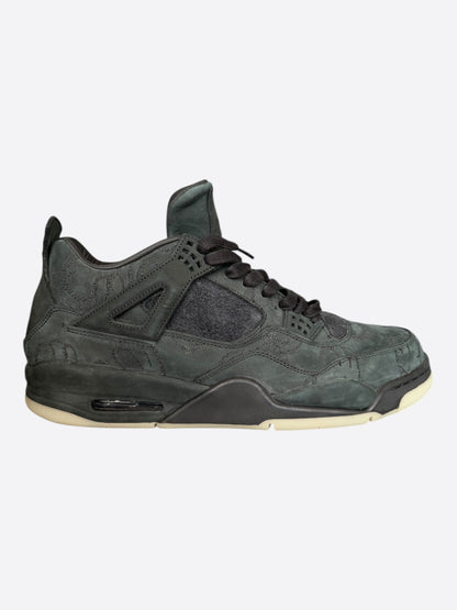 Nike Kaws Black Jordan 4