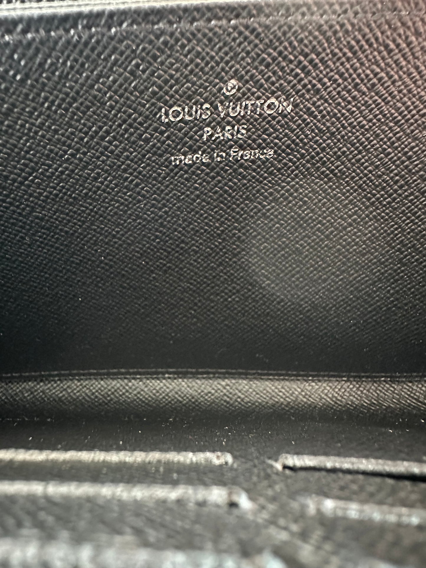 Louis Vuitton Black EPI Zippy Wallet