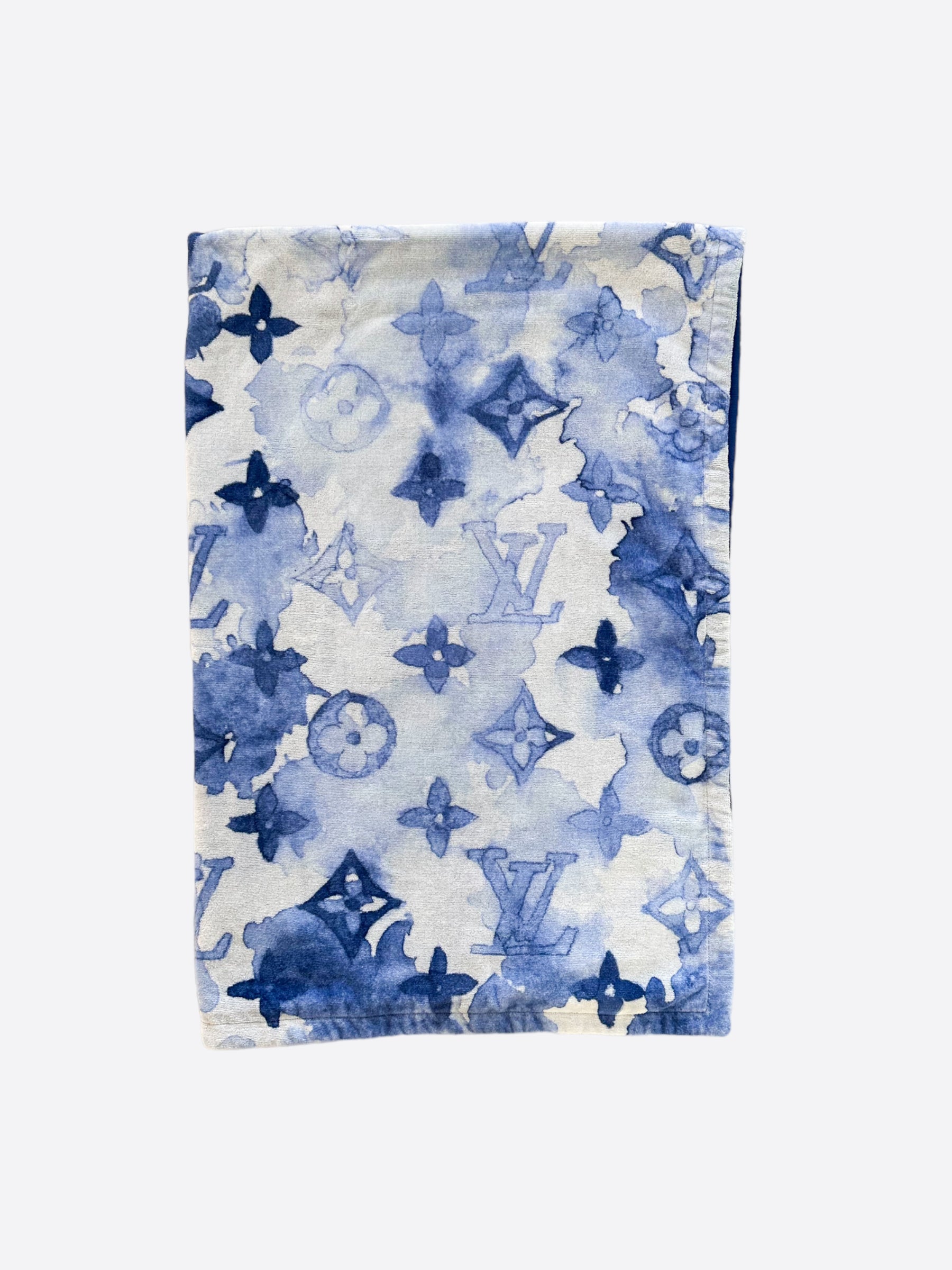 Louis Vuitton Blue & White Watercolor Monogram Towel – Savonches