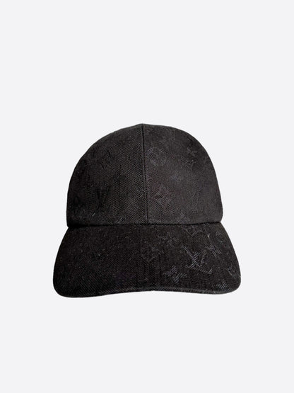 Louis Vuitton Black Monogram Essential Cap