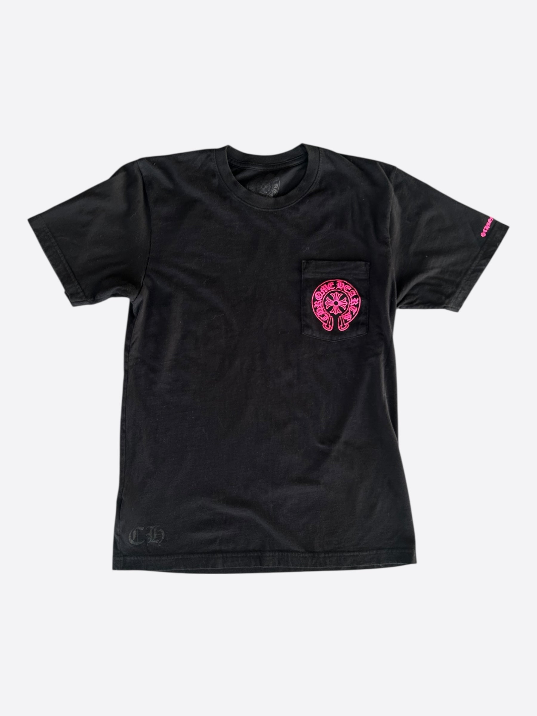 Chrome Hearts Black & Pink Horseshoe Logo T-Shirt – Savonches