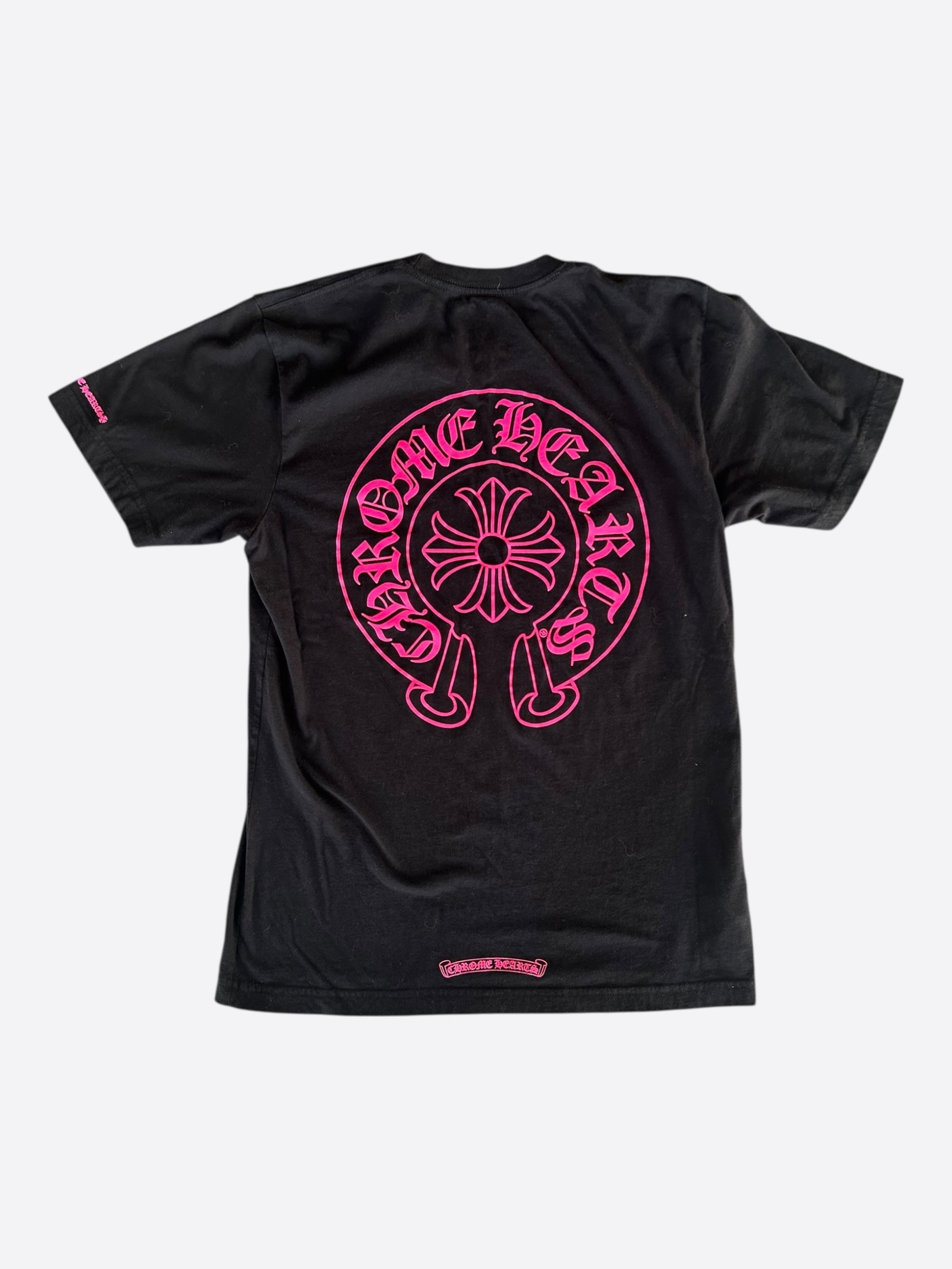 Chrome Hearts Black & Pink Horseshoe Logo T-Shirt – Savonches