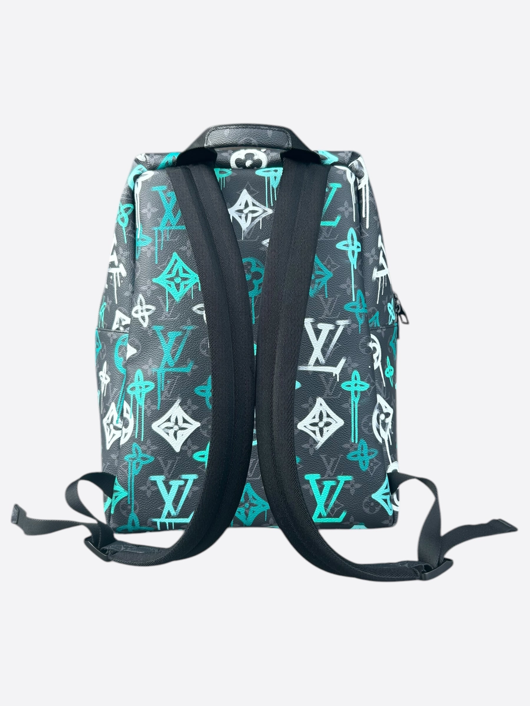 Louis Vuitton Graffiti Monogram Eclipse Discovery Backpack – Savonches